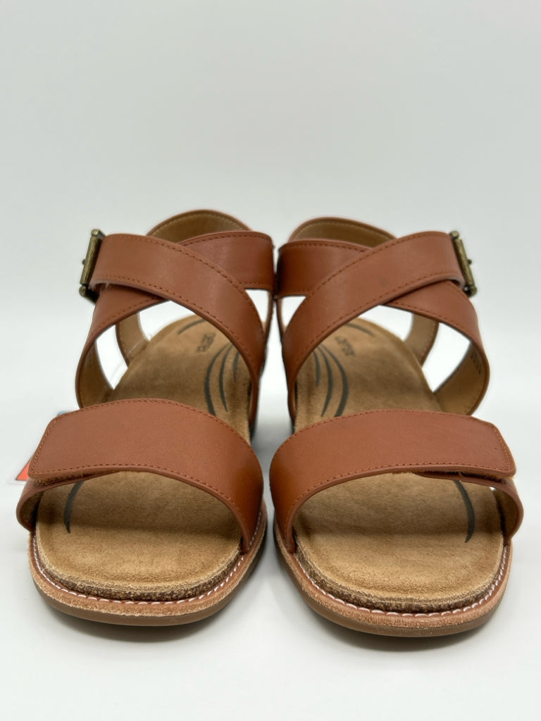 AETREX Size 6/6.5 COGNAC Women's Sandal
