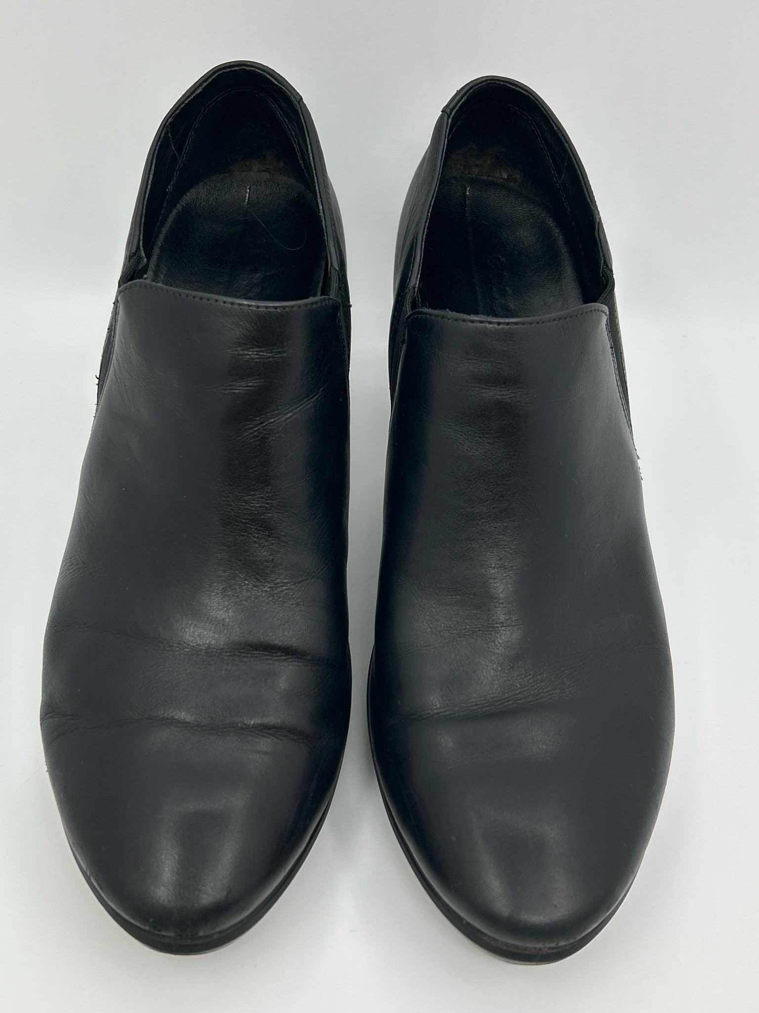 ECCO Size 9/9.5 Black Women Booties