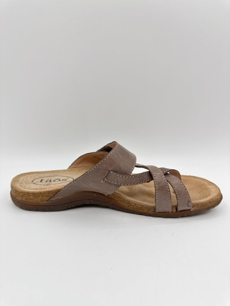 TAOS Size 9 Brown Women Sandal
