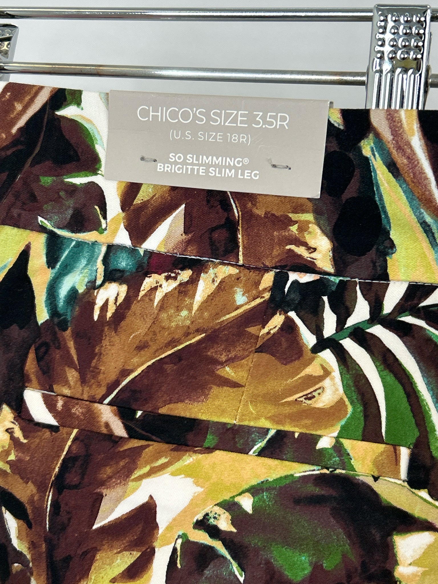 CHICO'S NWT Size 18R Multi-Color Women Pants