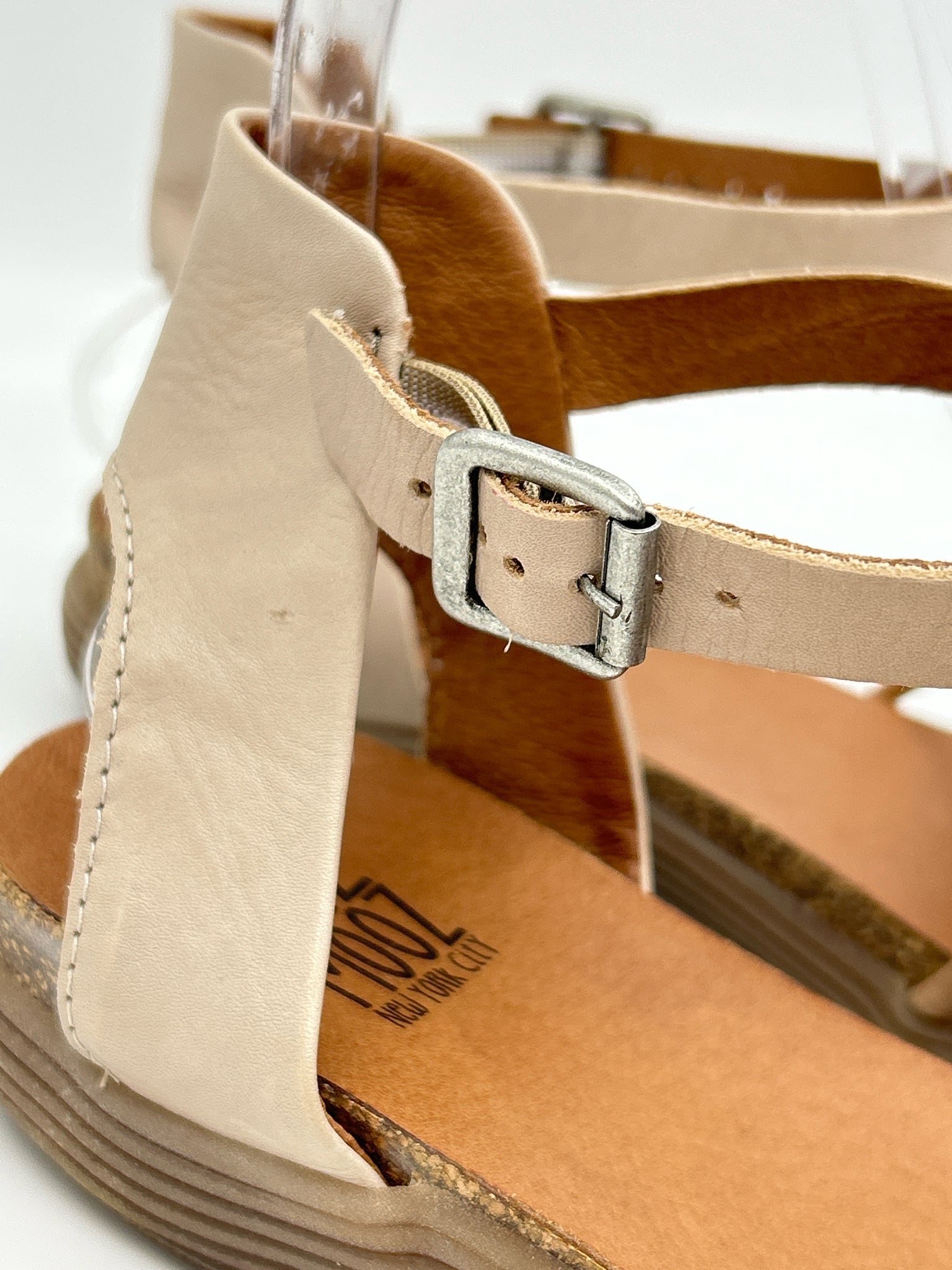 MIZ MOOZ Size 8W Beige Women Sandal