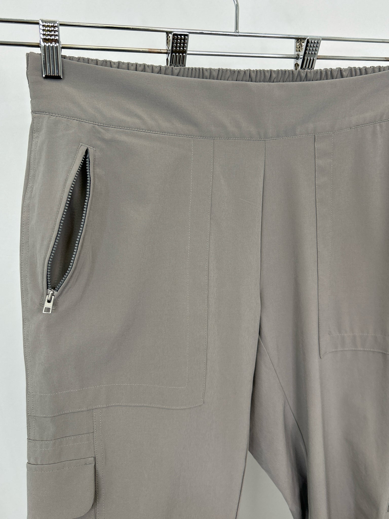 ATHLETA Size 14 Grey Women Pants