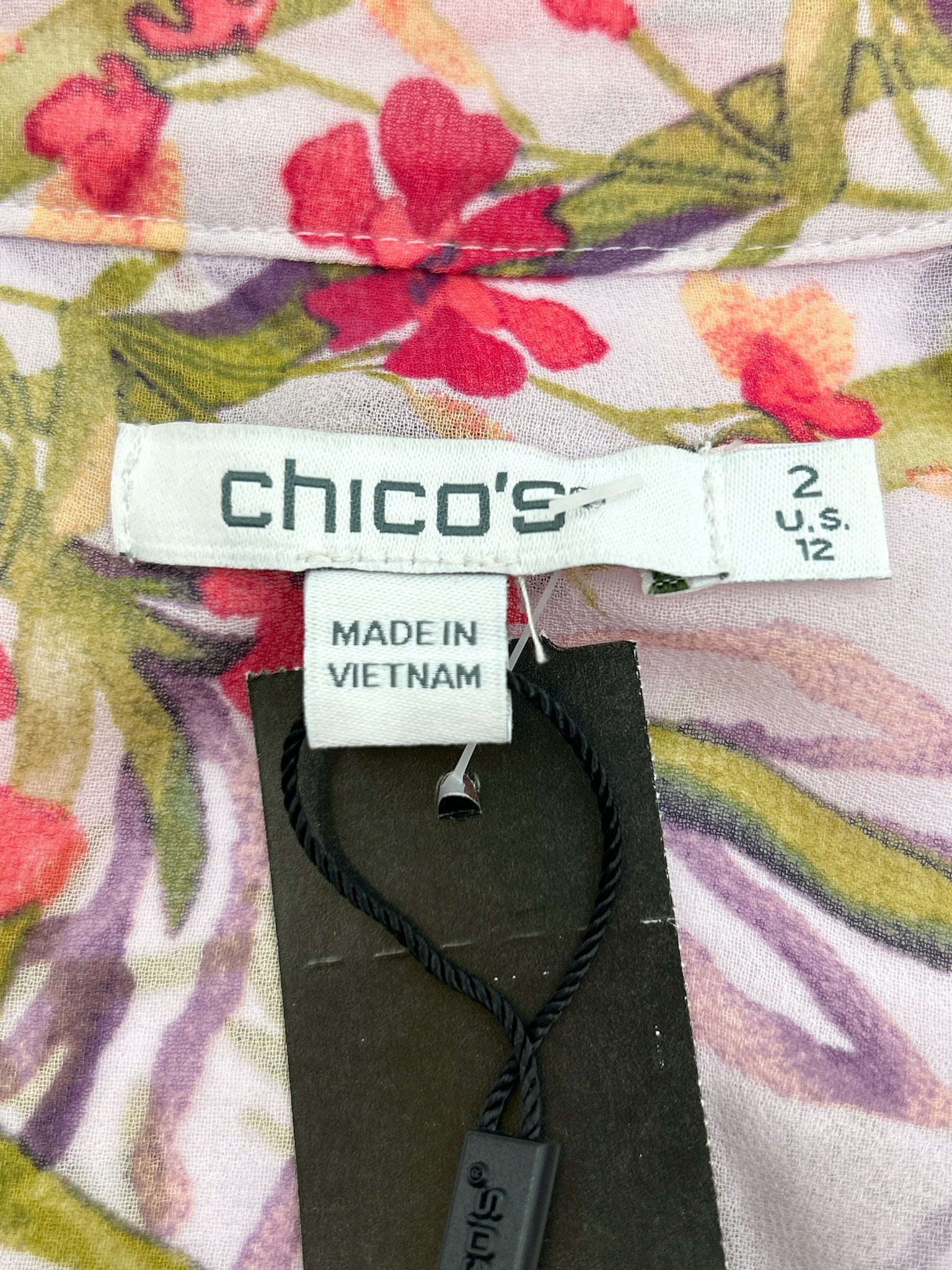 CHICO'S Size 12 Plum Floral Women Blouse