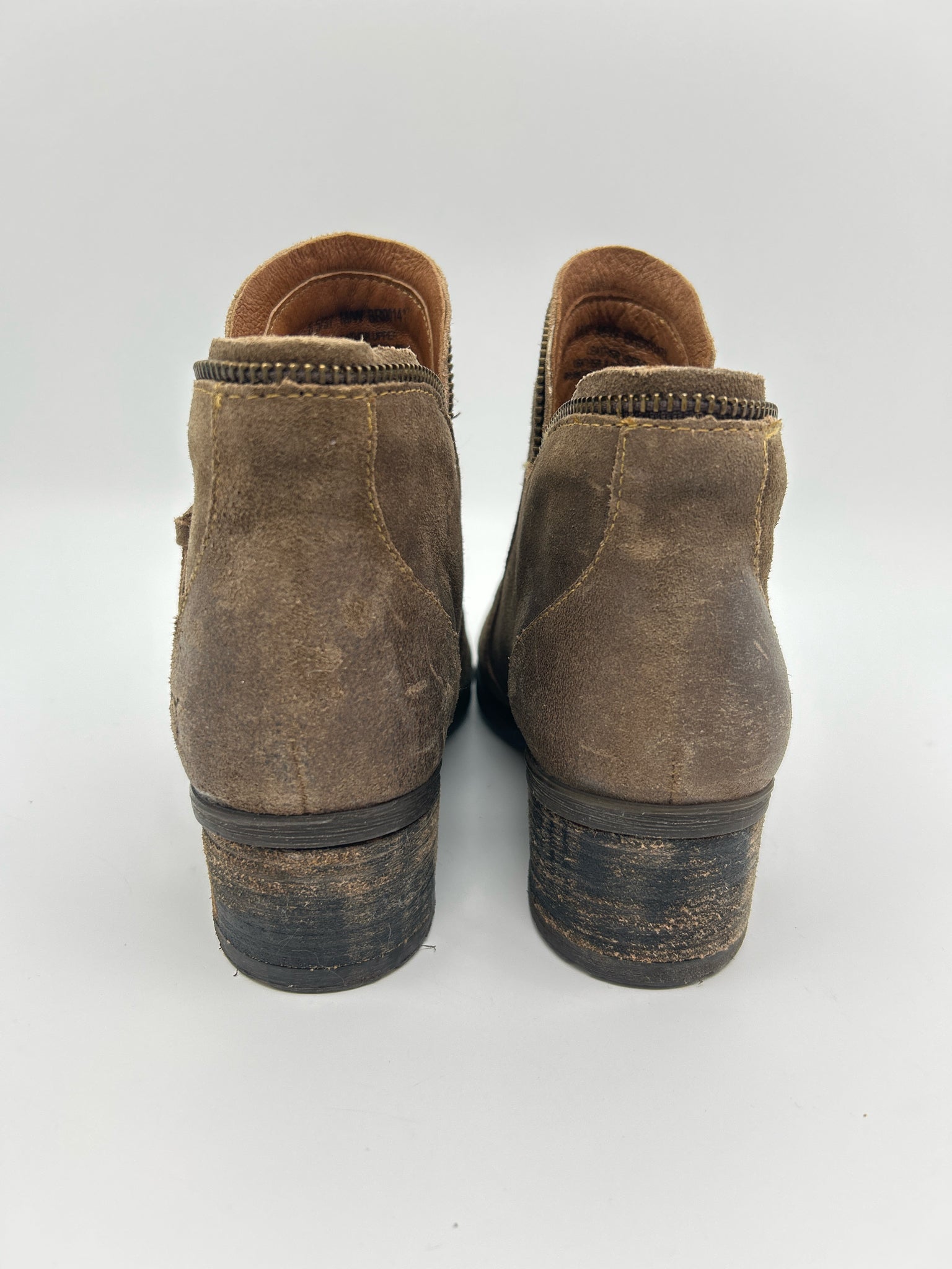 BORN Size 6.5 Brown Women Booties