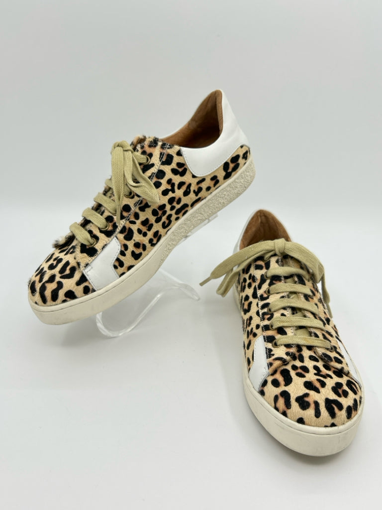 CHOCOLAT BLU Women Size 38 BEIGE AND BLACK Sneakers