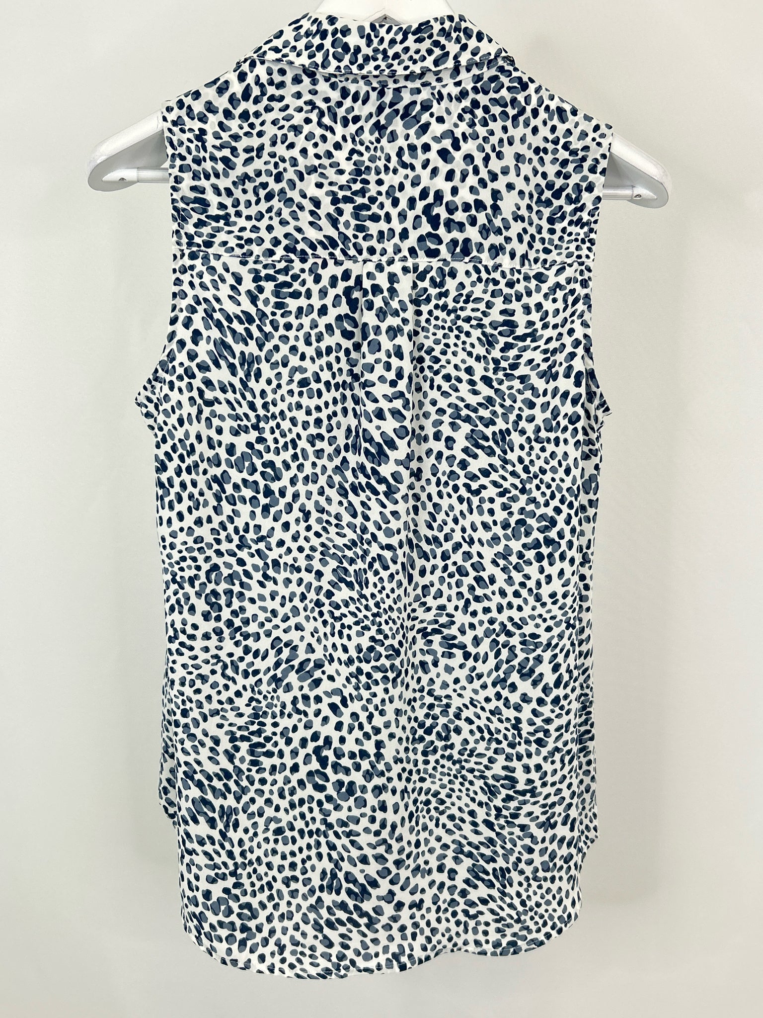 CABI Size S BLUE & WHITE Women Top
