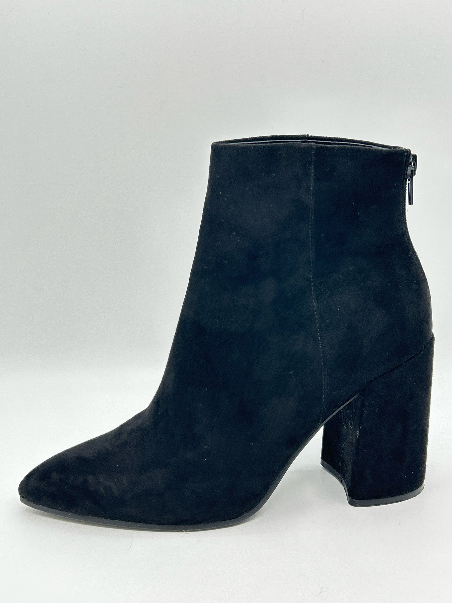 STEVE MADDEN Size 8M Black Women Booties