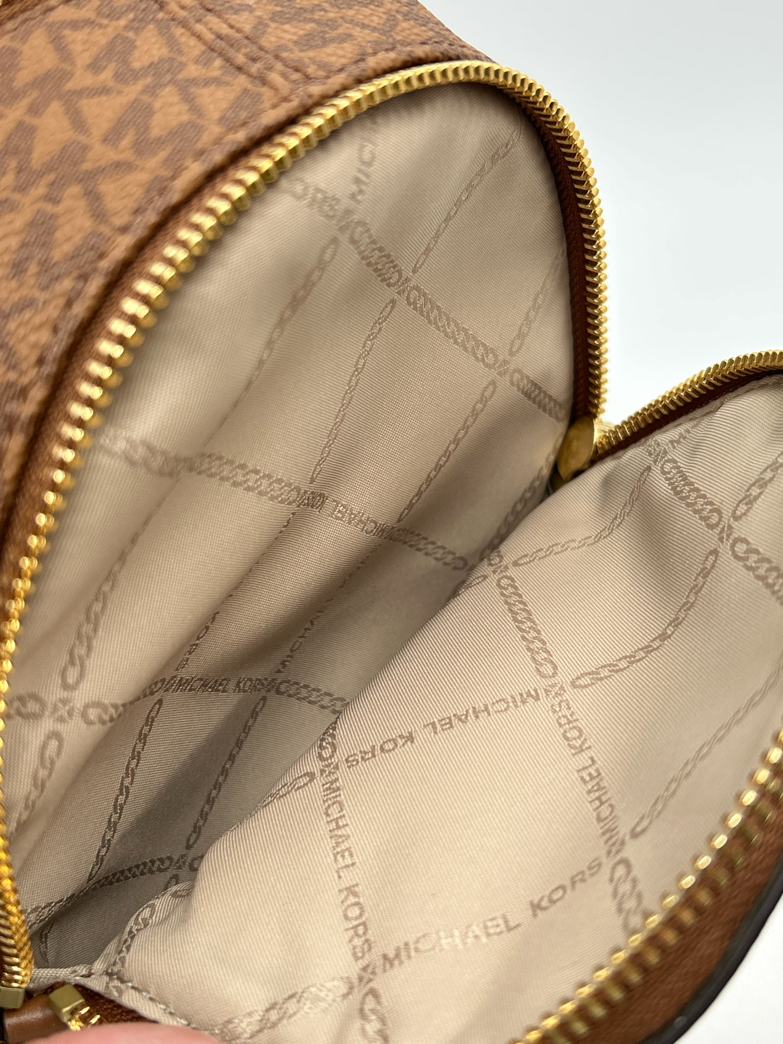 MICHAEL KORS WHITE AND BROWN Women Backpack