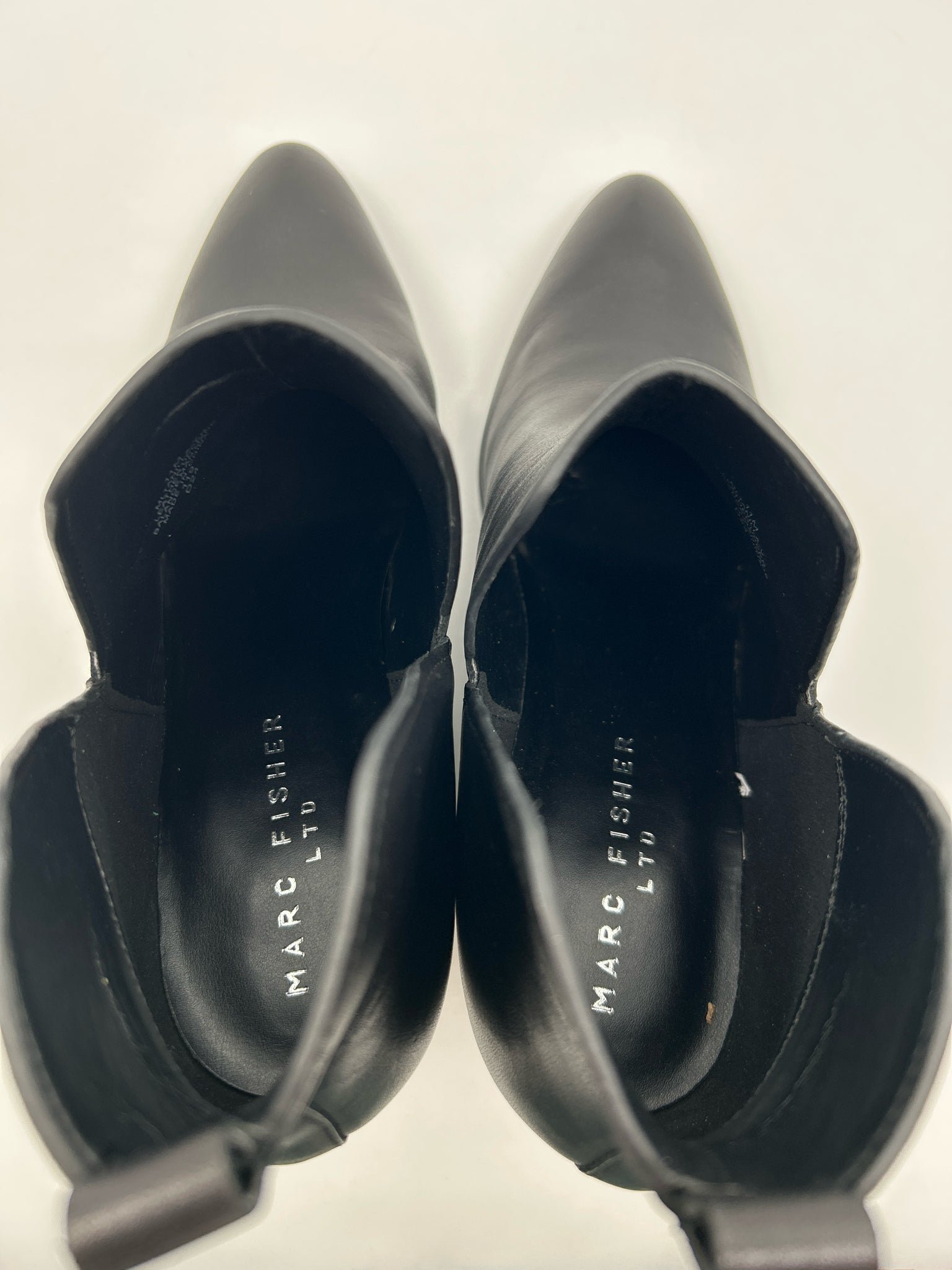 MARC FISHER Size 11M Black Women Booties