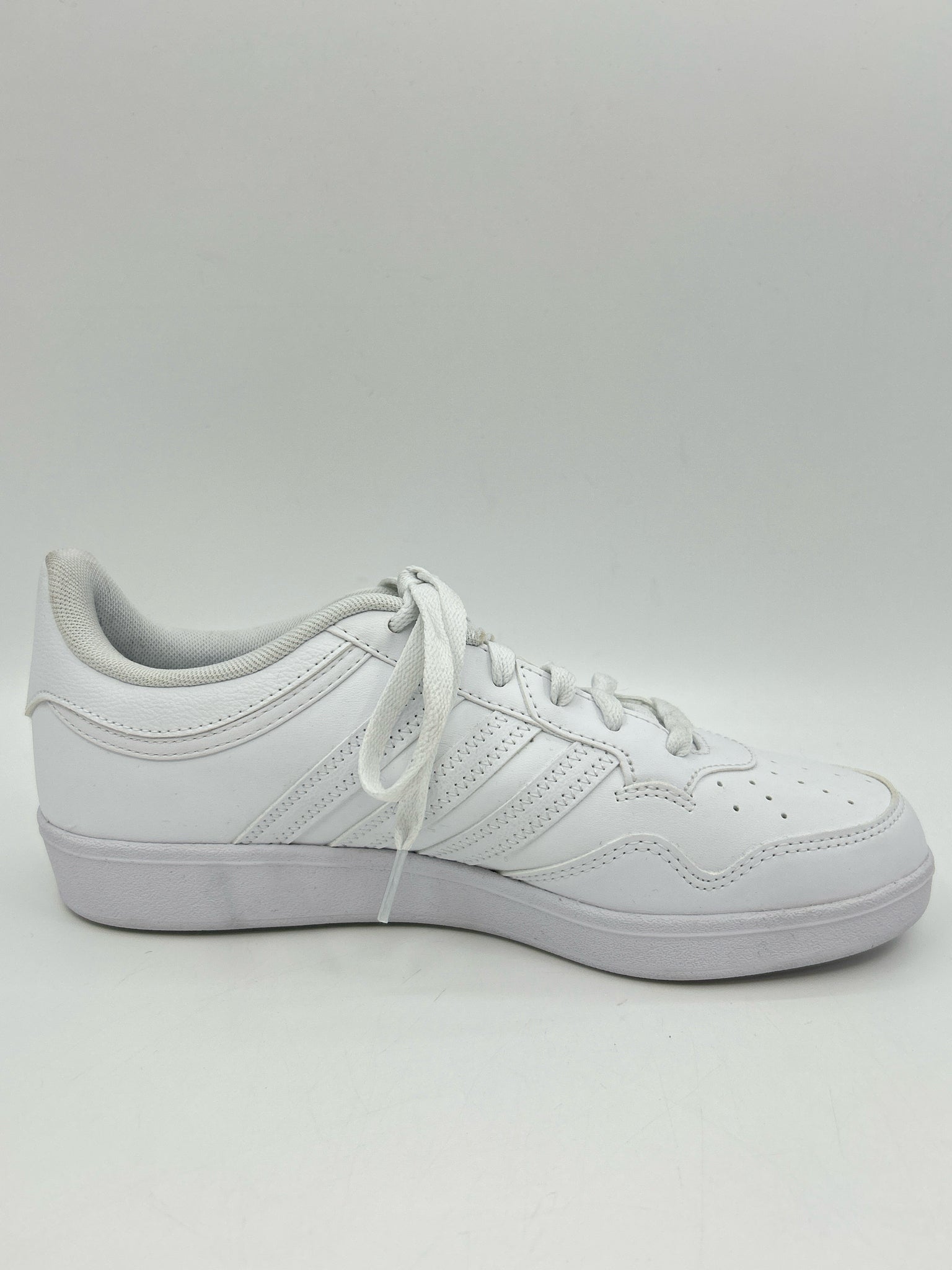 ADIDAS Size 7.5 White Women Sneakers