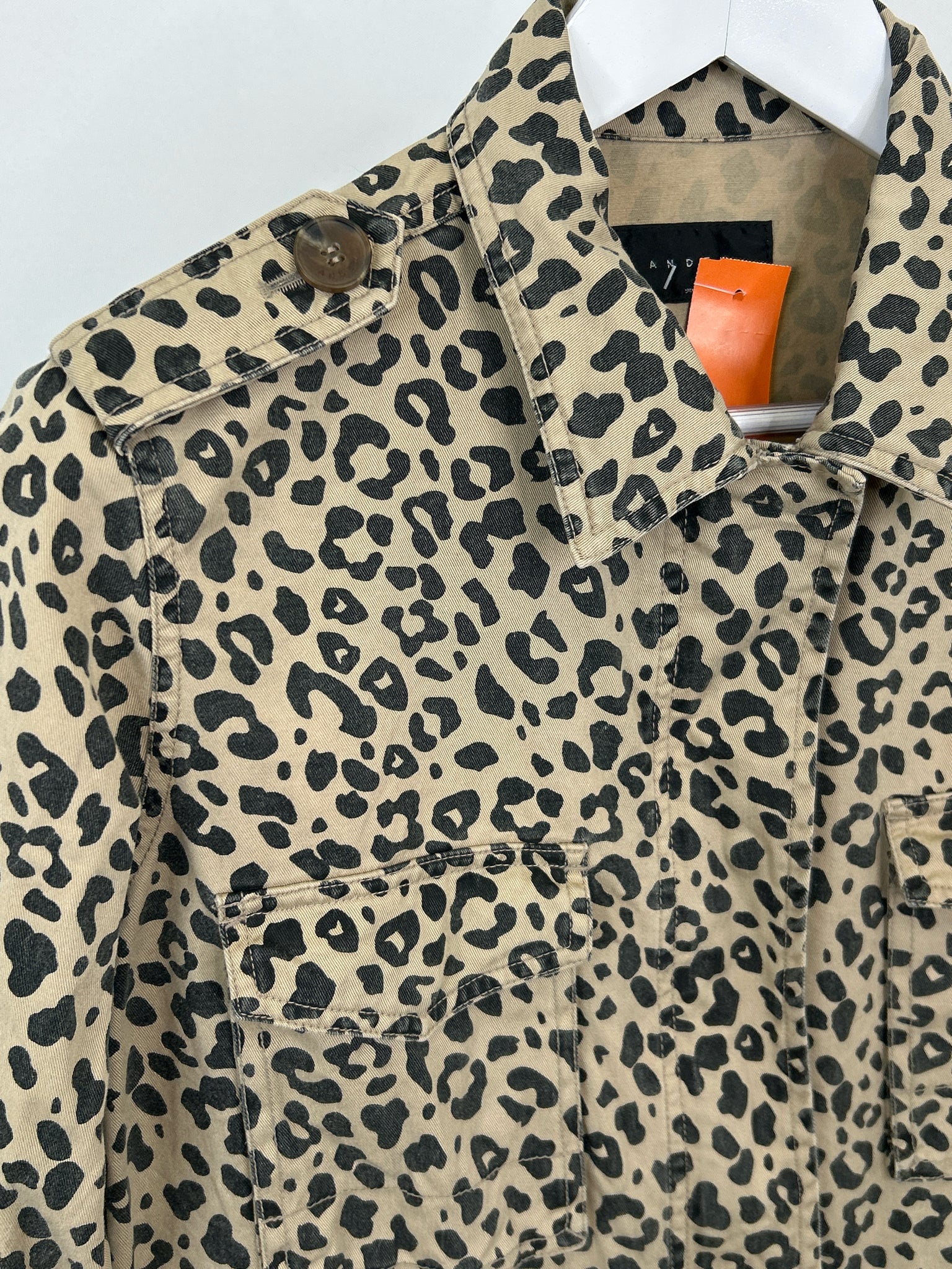 ANDEW Size S/M Black & Beige Women Jacket