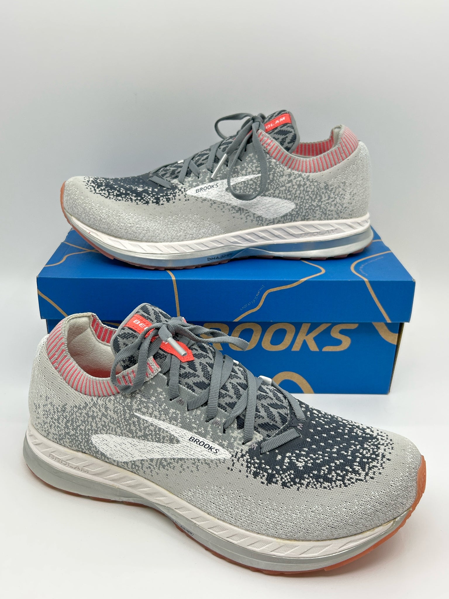 BROOKS Size 11.5B Grey Women Sneakers NIB