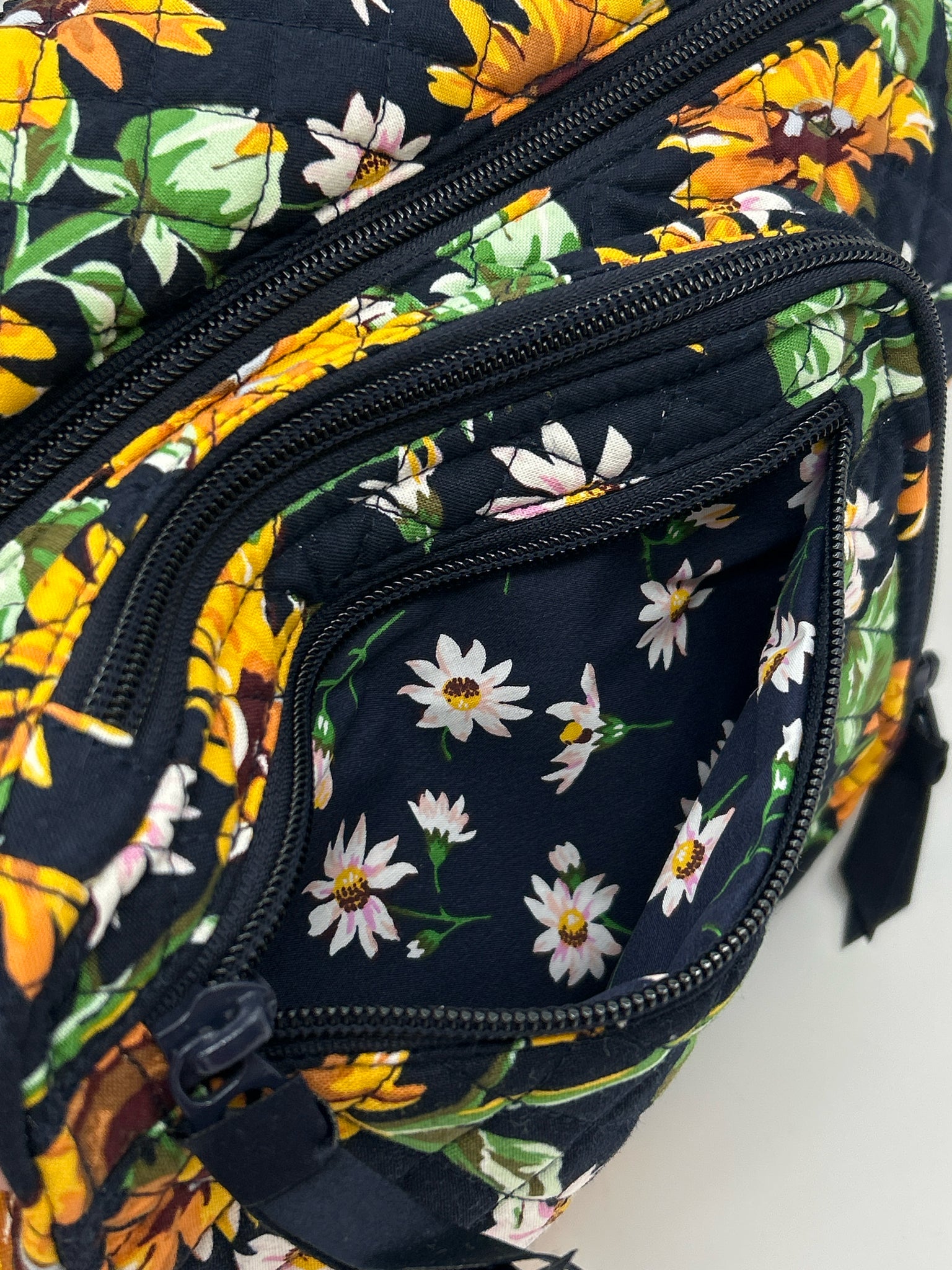 VERA BRADLEY Navy Print Women Backpack
