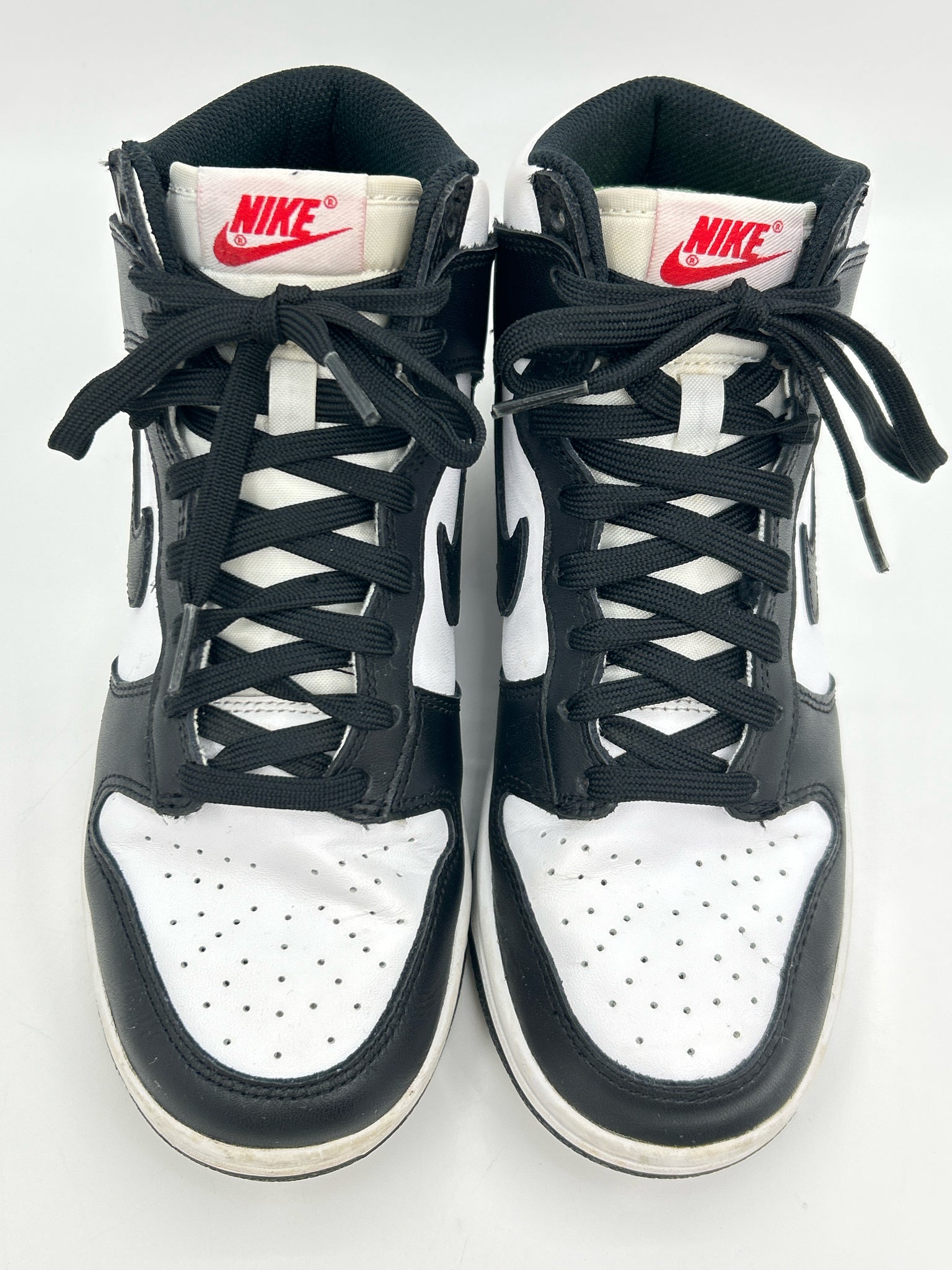 NIKE Size 7 Black & White Women Sneakers