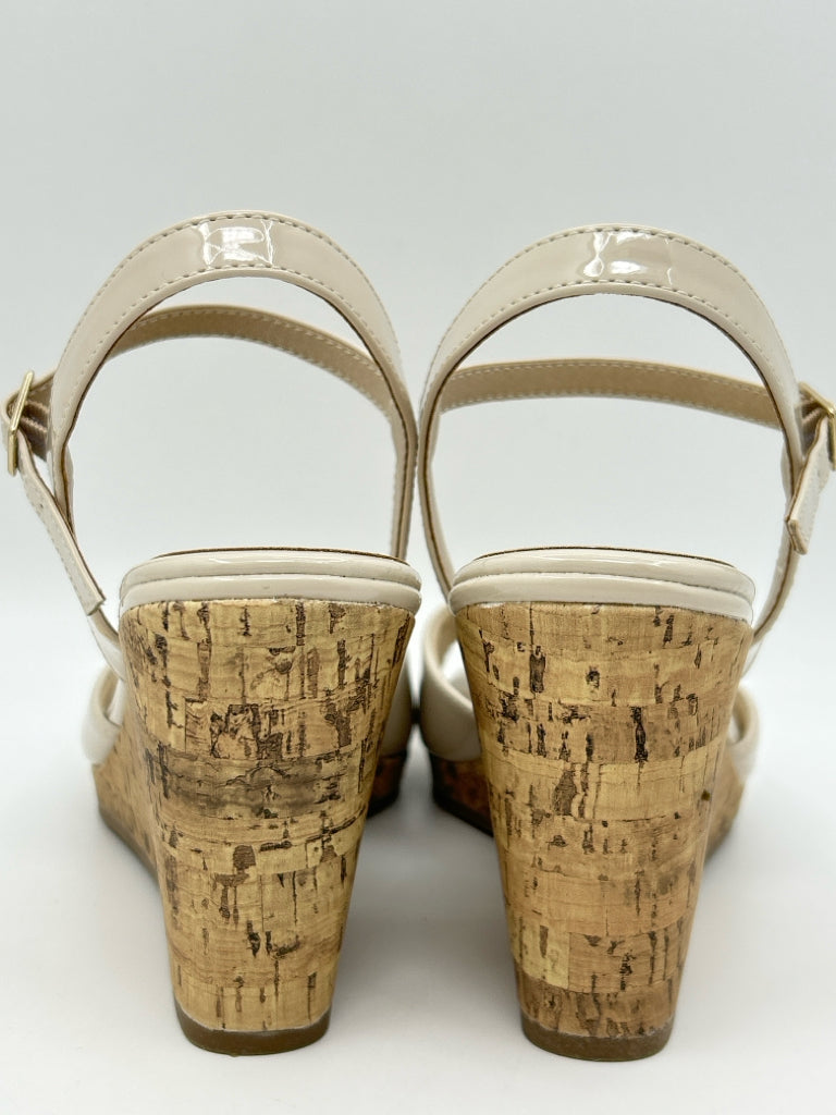 LIFESTRIDE Size 10M Ivory Women's Sandal
