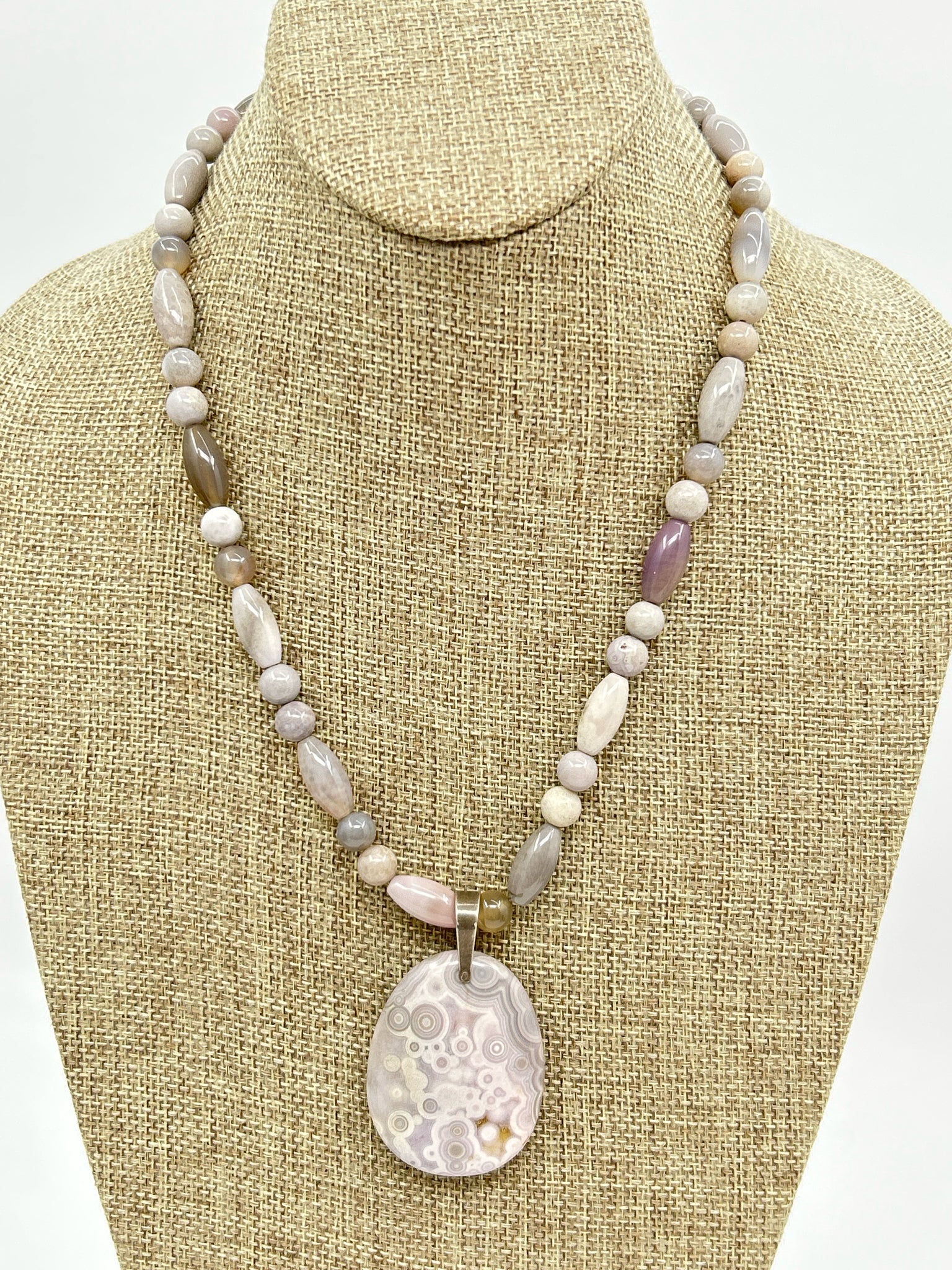 JAY KING Gray Necklace