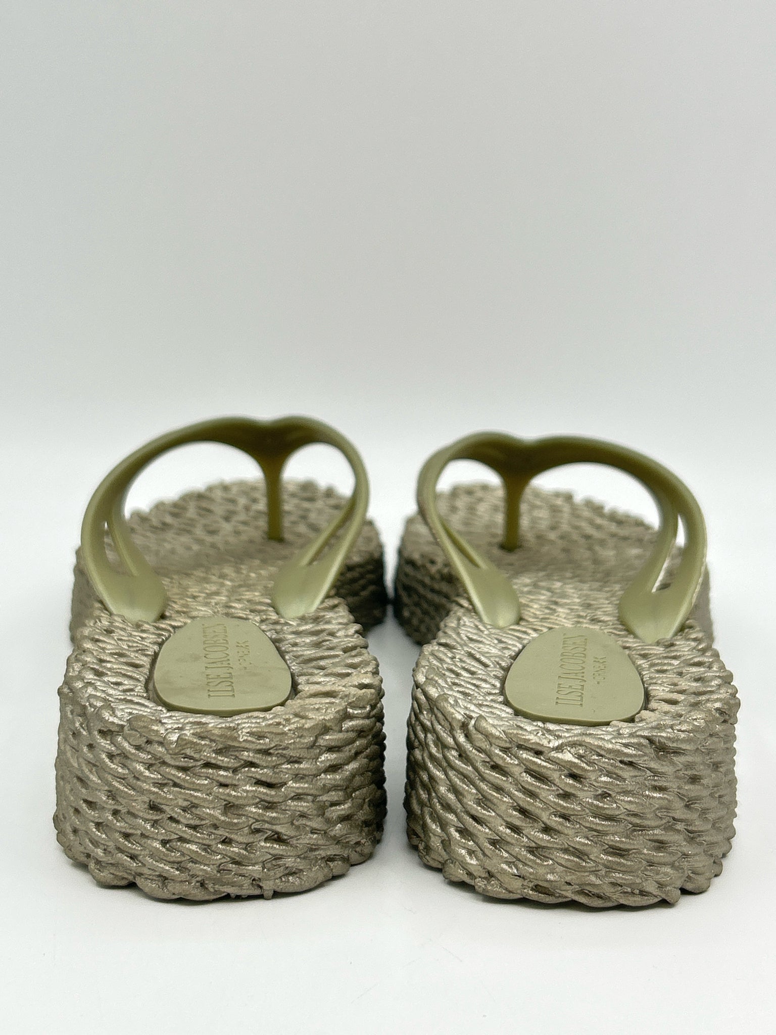 ILSE JACOBSEN Size 9 OLIVE Women Flip flops