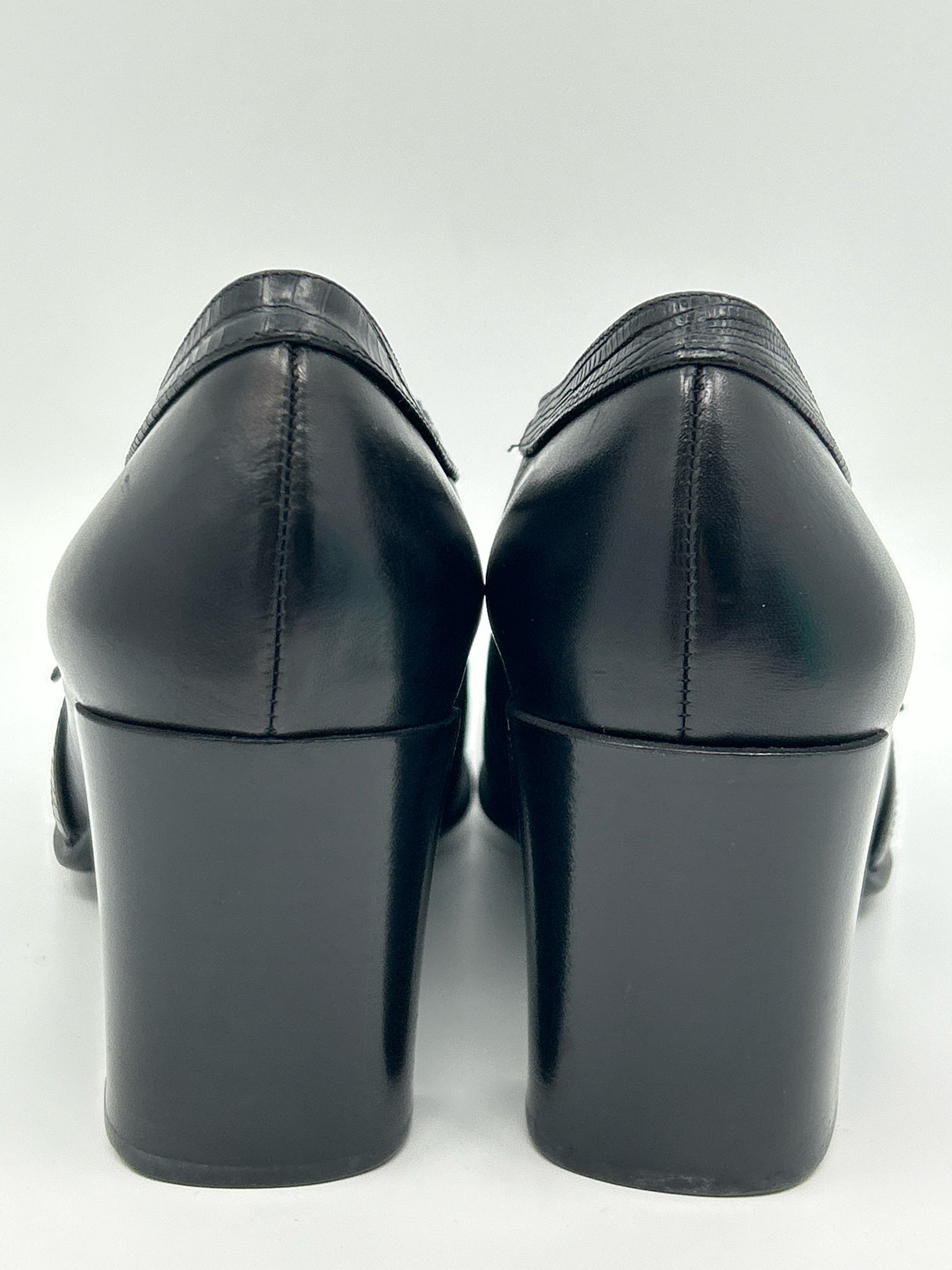 VIA SPIGA Size 6.5M Black Women Booties