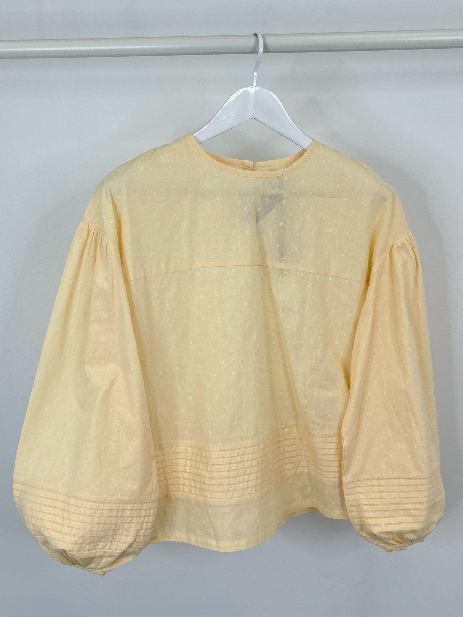 1 People Size S Cream Women Blouse