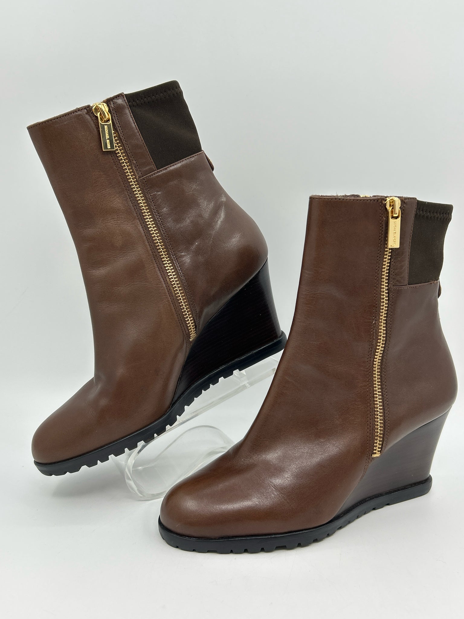 MICHAEL MICHAEL KORS Size 8.5M mocha Women Booties