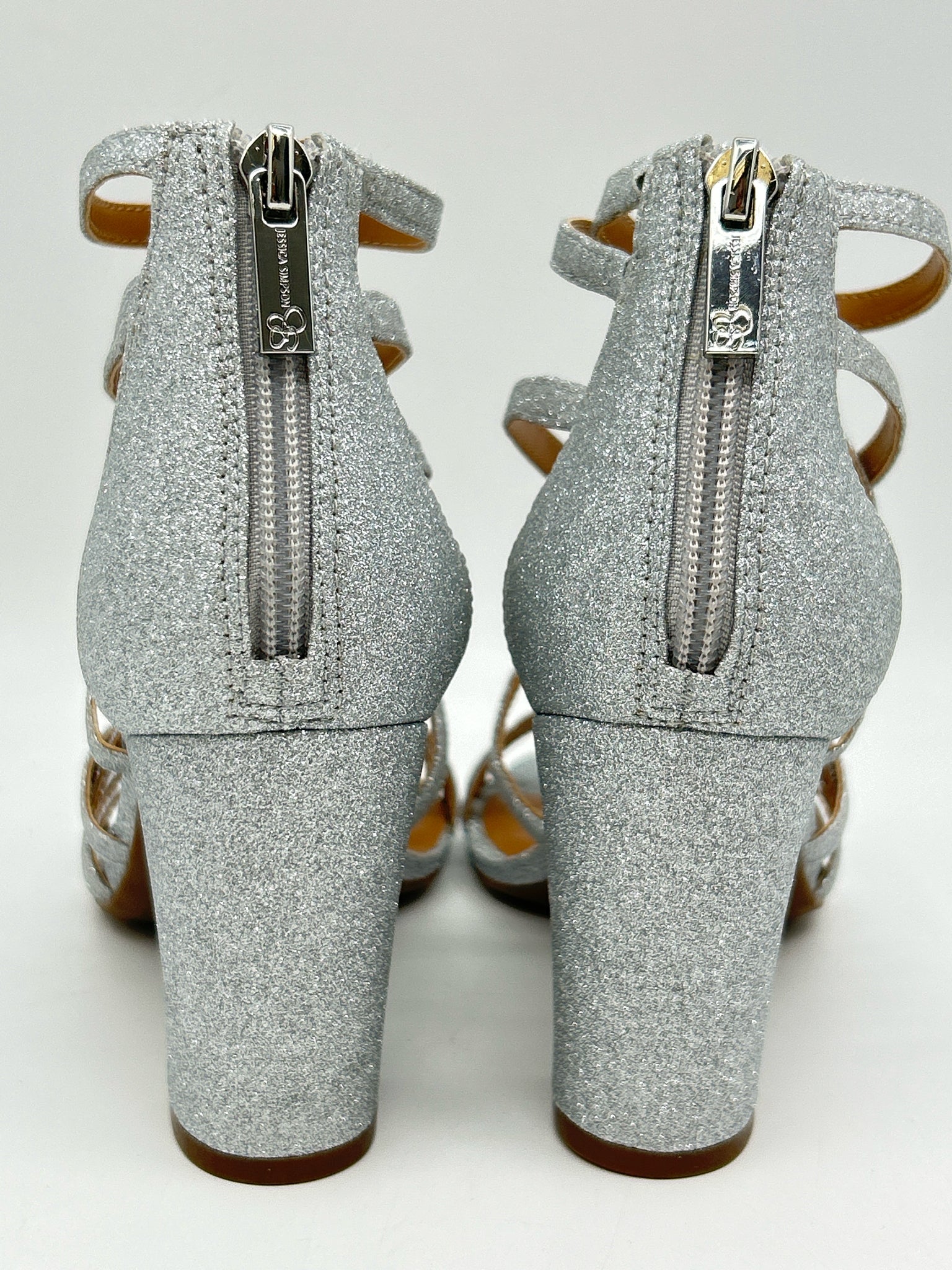 JESSICA SIMPSON Size 6M METALLIC SILVER Women Pumps