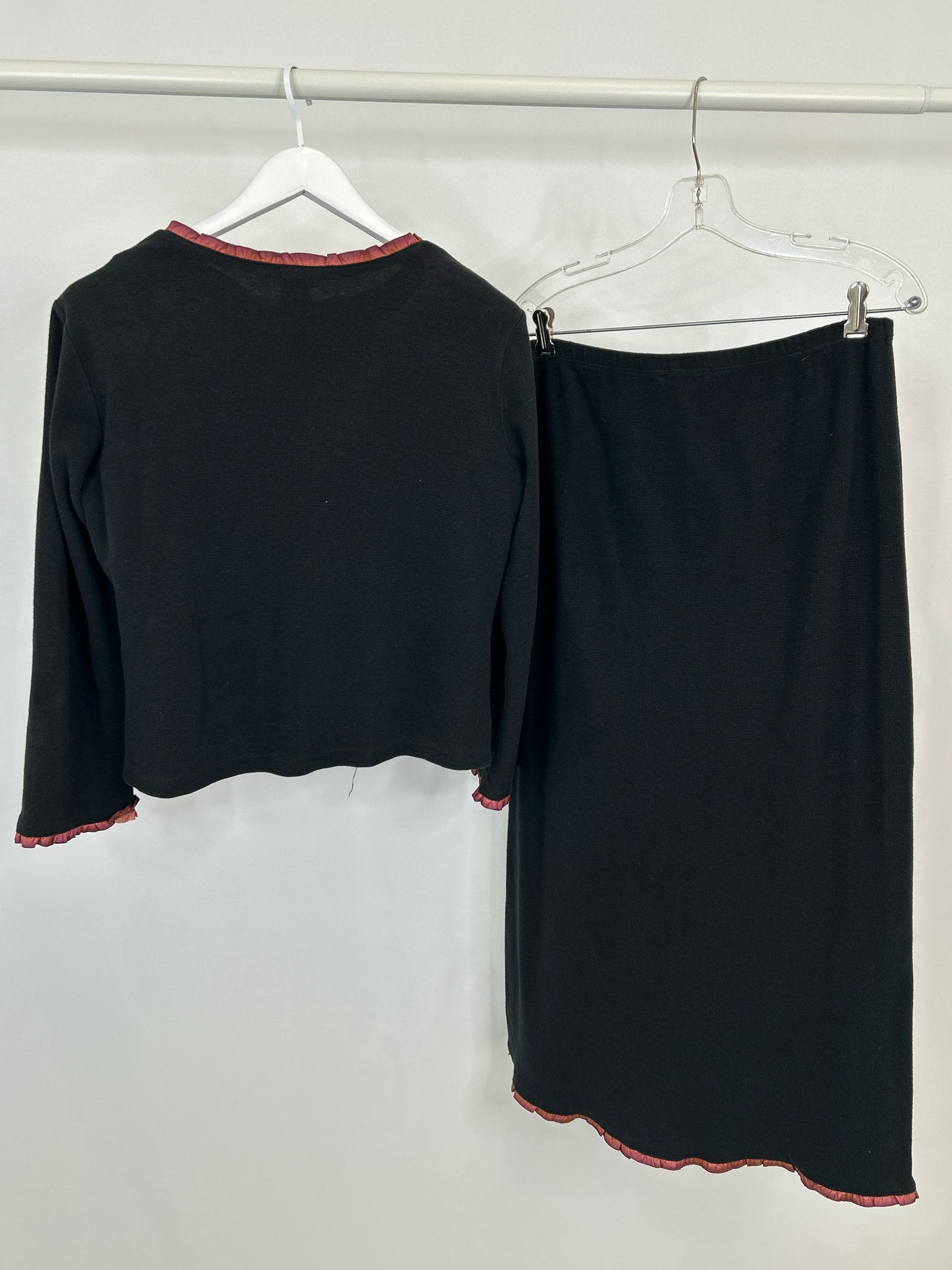 CHALET Size M Black Women 3-Piece w/skirt