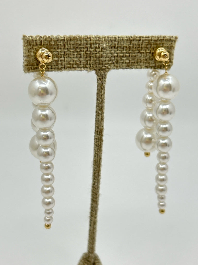 CULT GAIA Women White Earrings