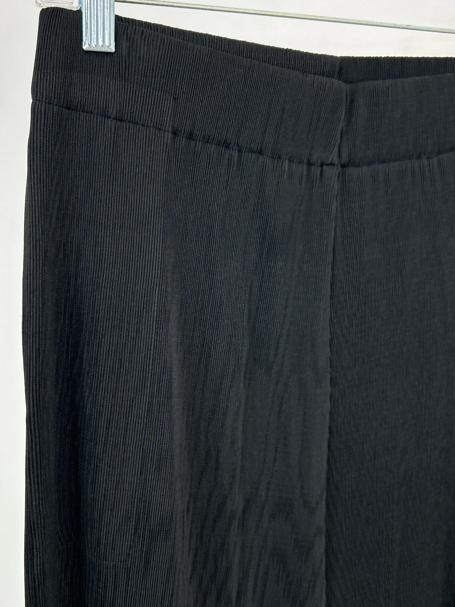 OLIVIA BY HABITAT CLOTHES Size S Black Women Pants