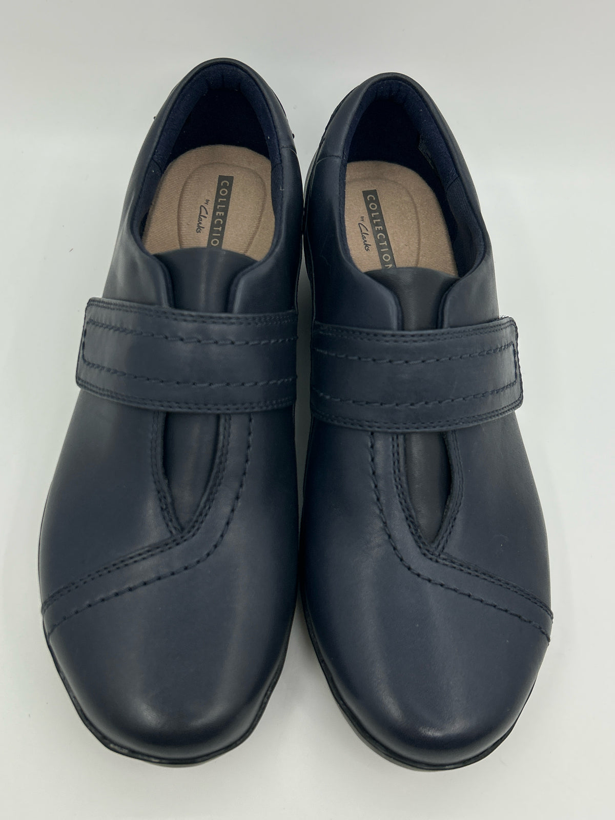 CLARKS COLLECTION NWOB Size 7 Navy Women Shoes