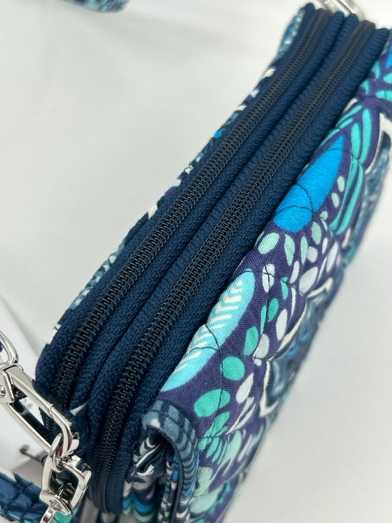 VERA BRADLEY Blue Print Women's Purse