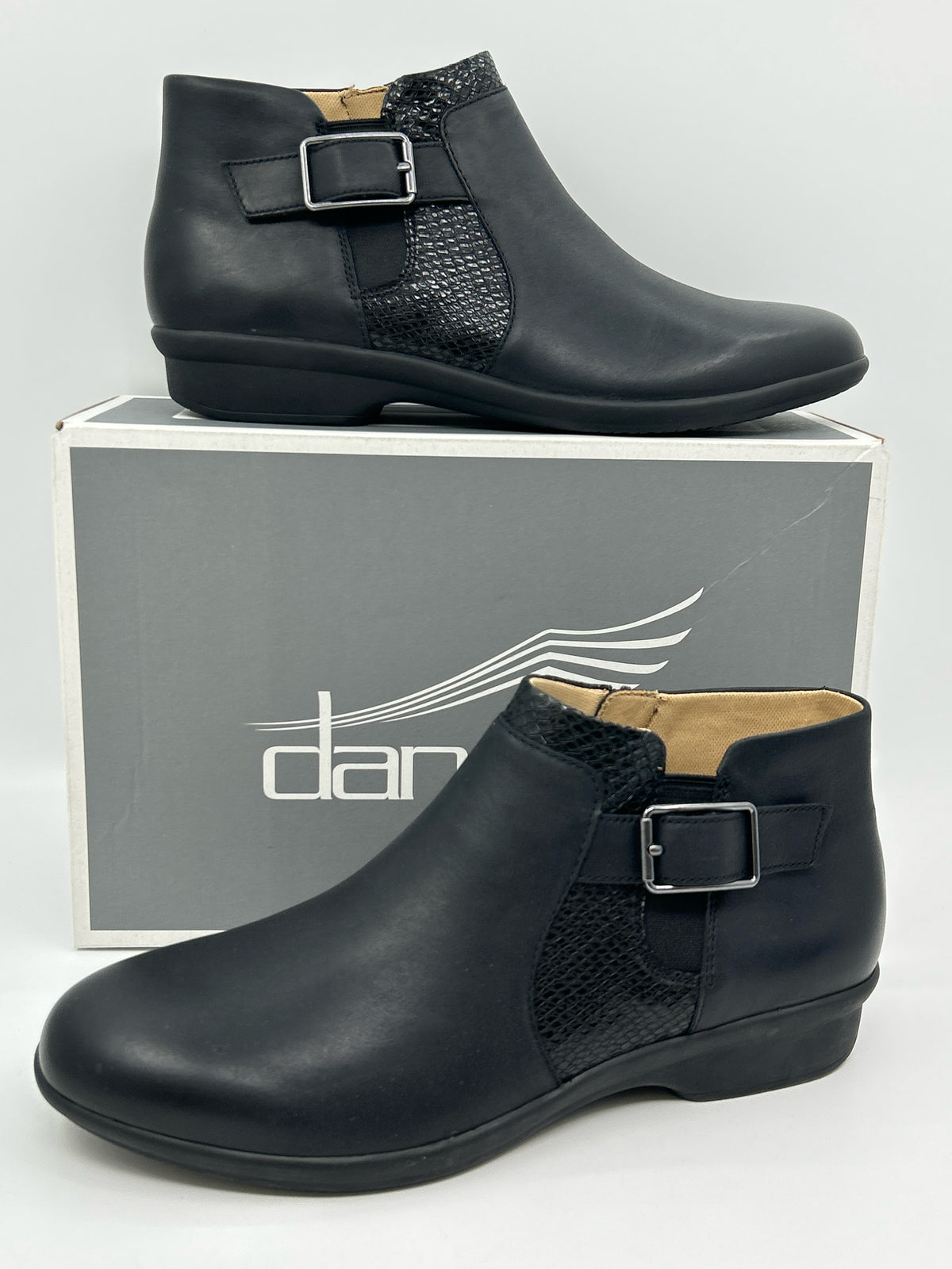 DANSKO NIB Size 42 Black Women Booties
