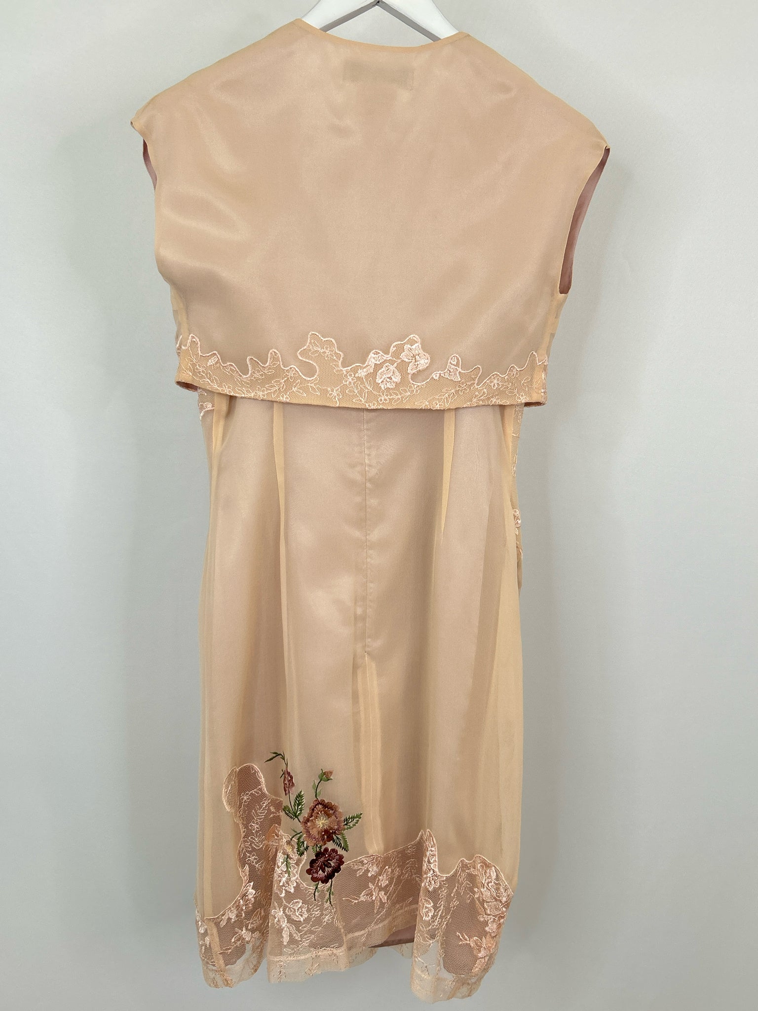 SUE WONG Size 6 light pink Women 2-Piece w/dress