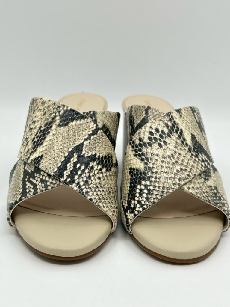 COLE HAAN Size 7B Ivory Print Leather Sandal