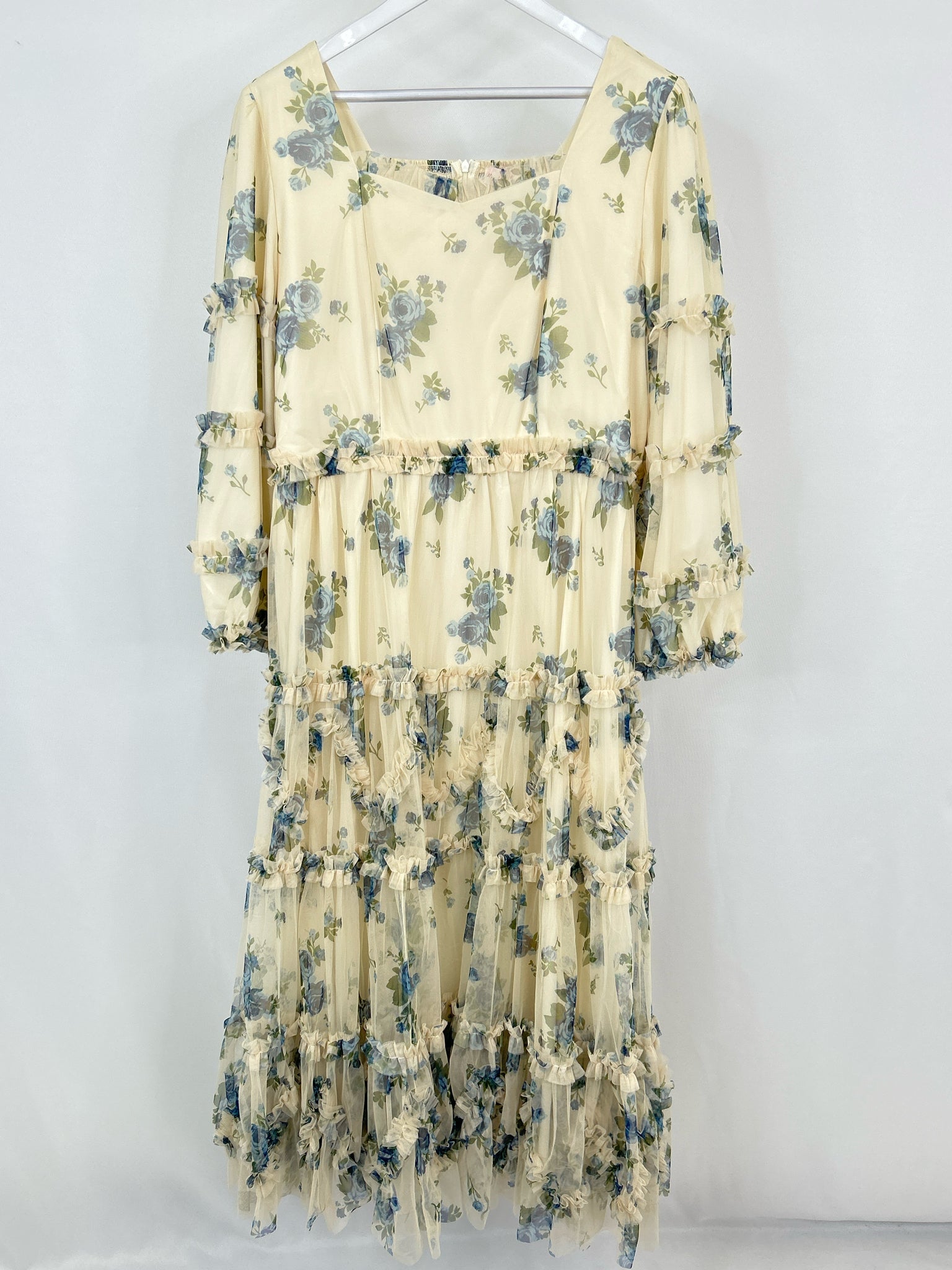 IVY CITY Size 1X Cream Women Dress