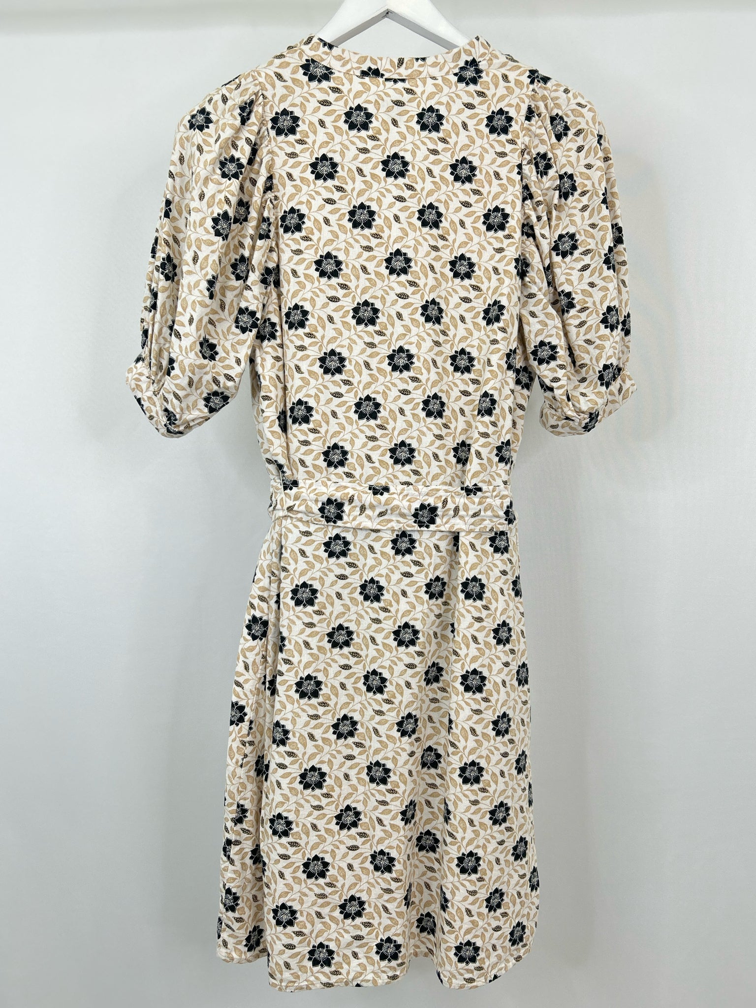 ANN TAYLOR Size S Beige & Black Women Dress
