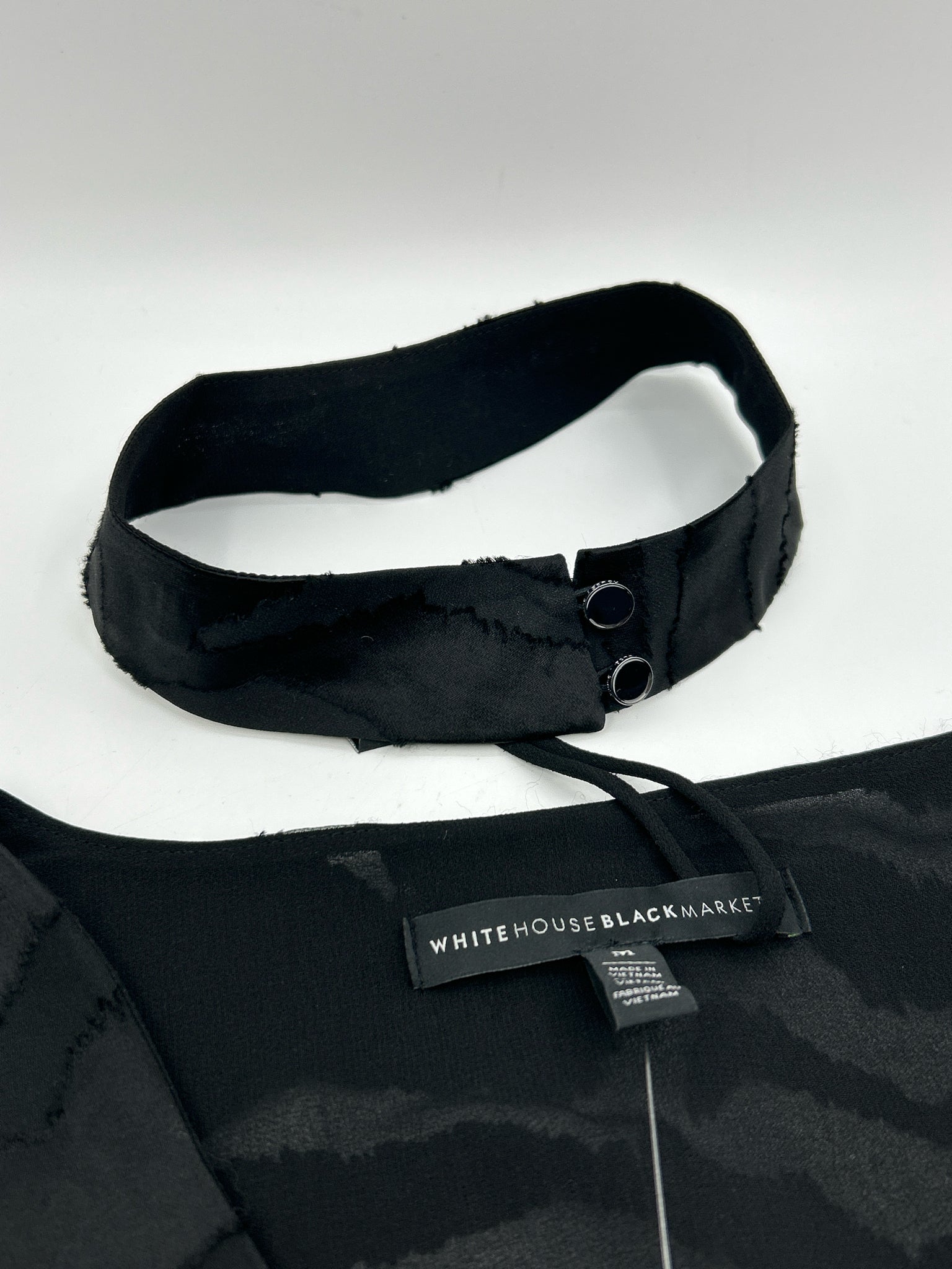 White House Black Market Size M Black Women Top NWT