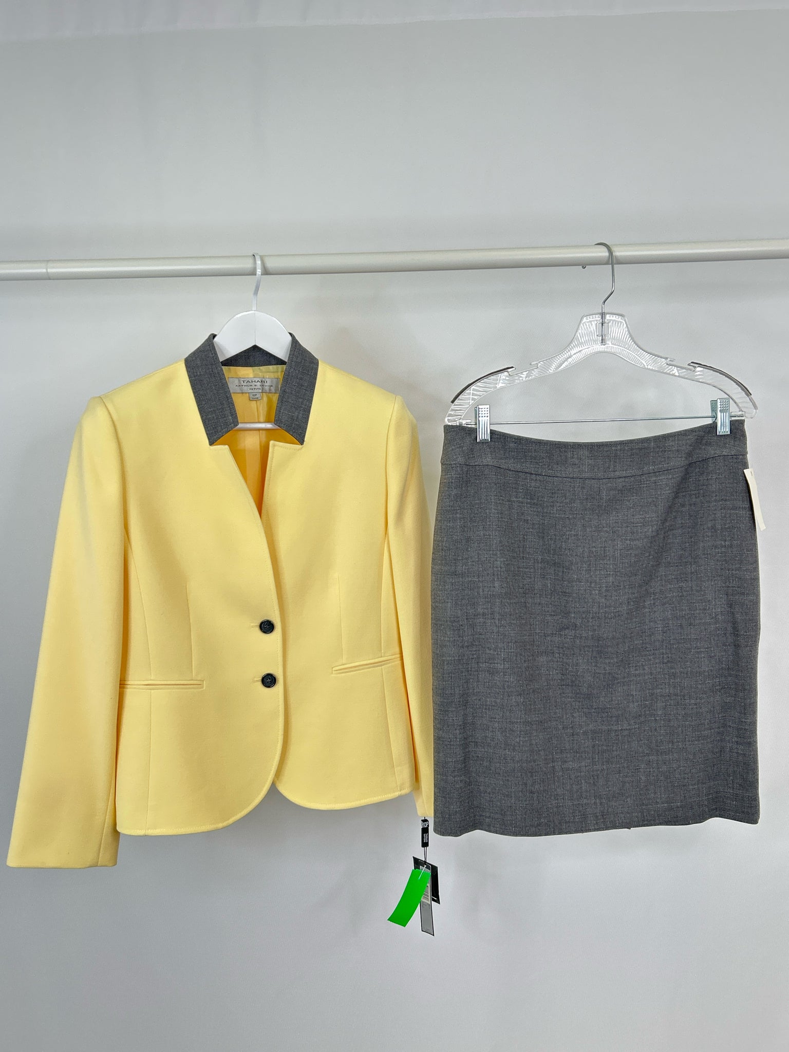 TAHARI Size 10P YELLOW AND GRAY Women 2-Piece w/skirt