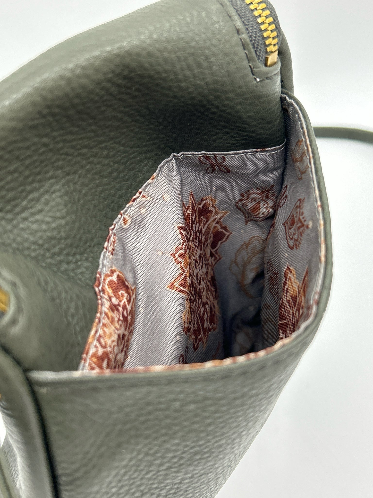 HOBO OLIVE Women Purse