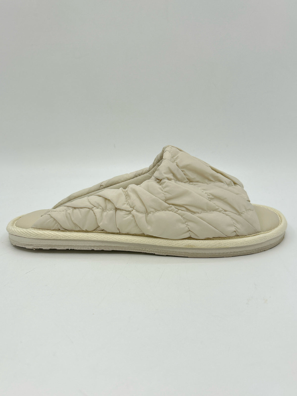 SKIMS Size 38/8 Beige Women Flats