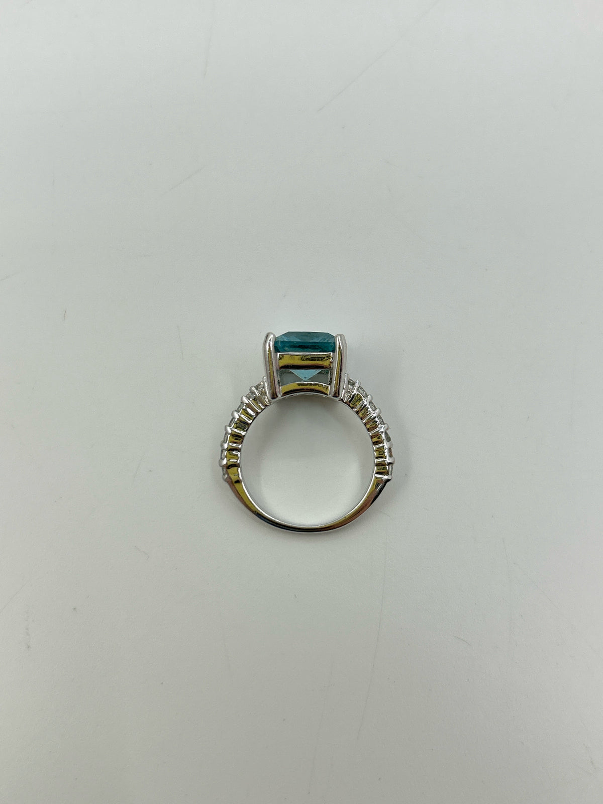 NO BRAND AQUA Ring