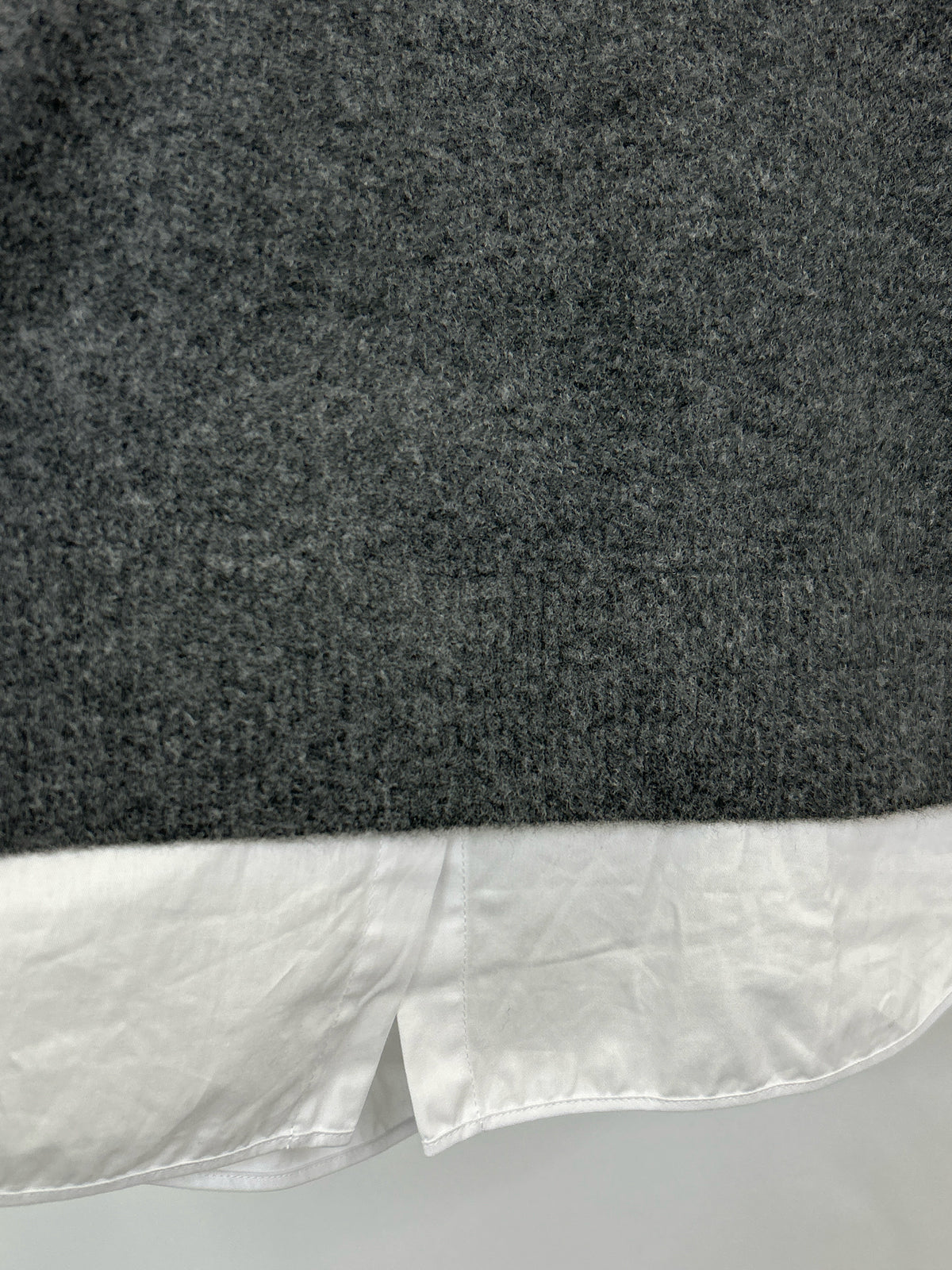 KAREN KANE NWT Size XL GRAY AND WHITE Women Sweater