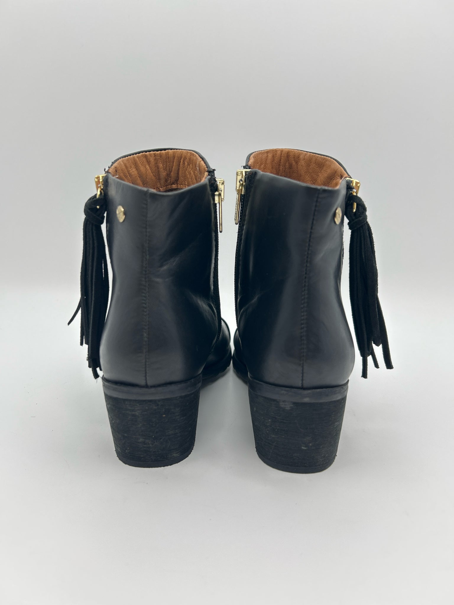 PIKOLINOS Size 37/6-6.5 Black Women Booties