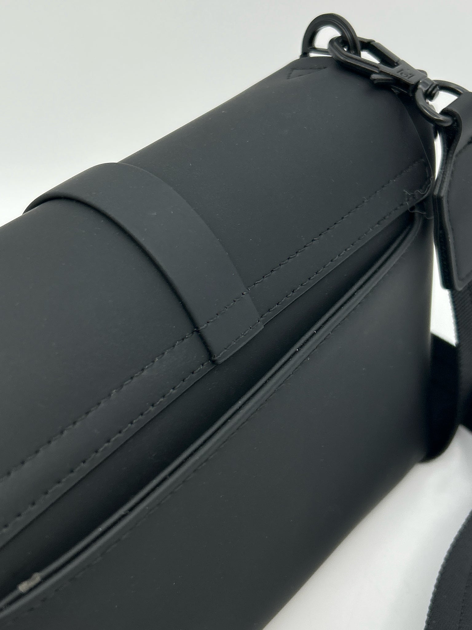 Gaston Luga Black Women Purse