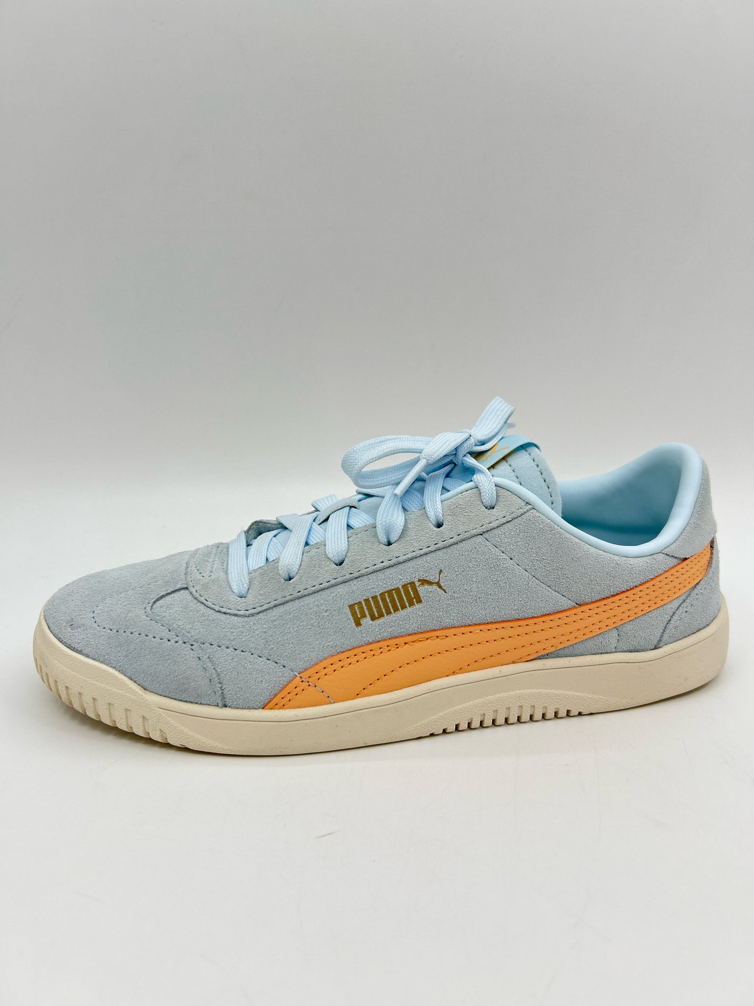 PUMA Size 9 Blue and Peach Women Sneakers