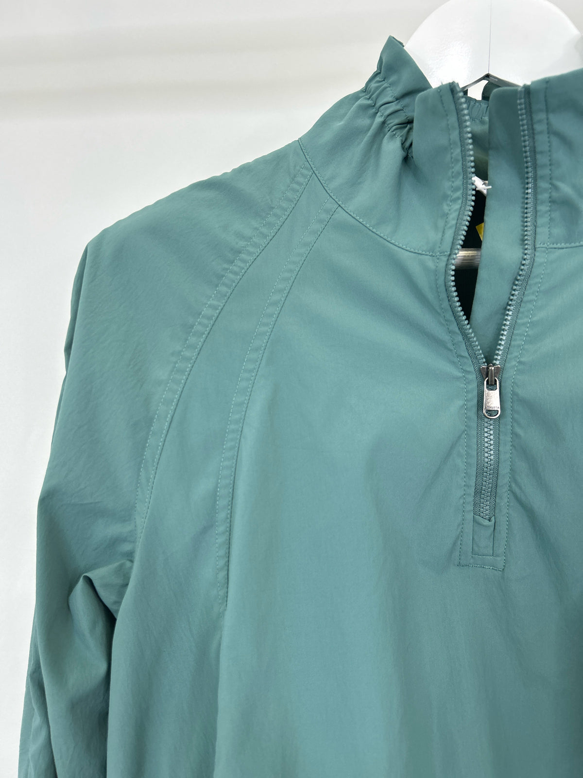 ATHLETA Size S Seafoam Green Women Pullover