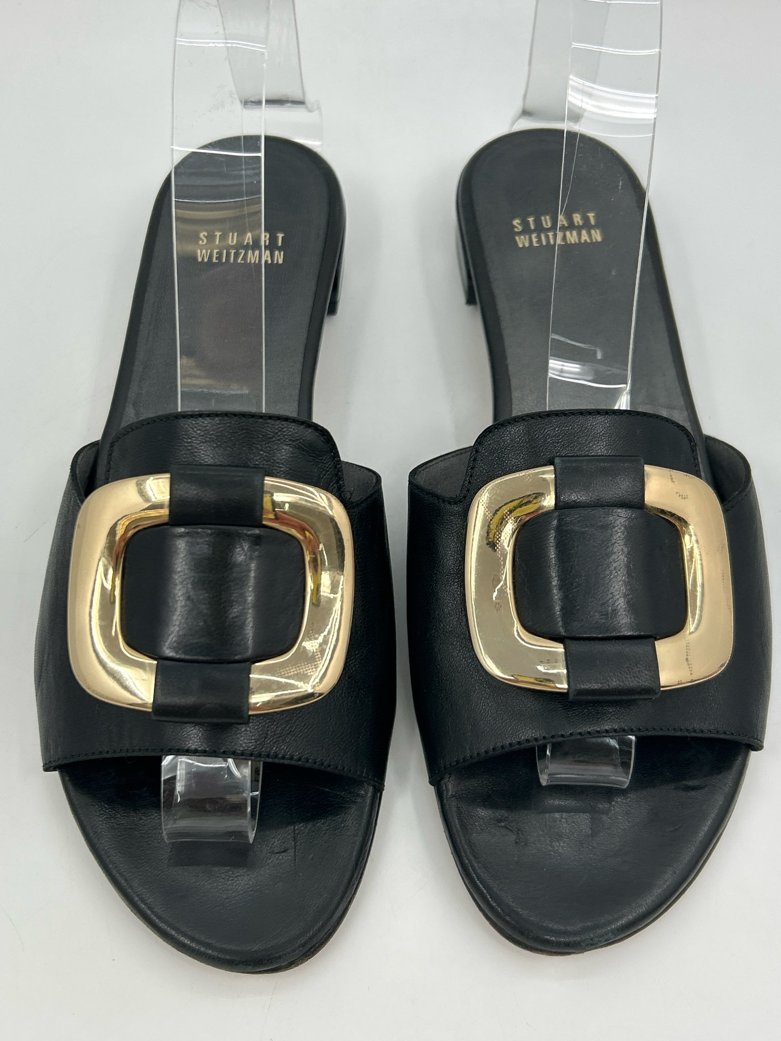 STUART WEITZMAN Size 7.5M Black Women Sandal