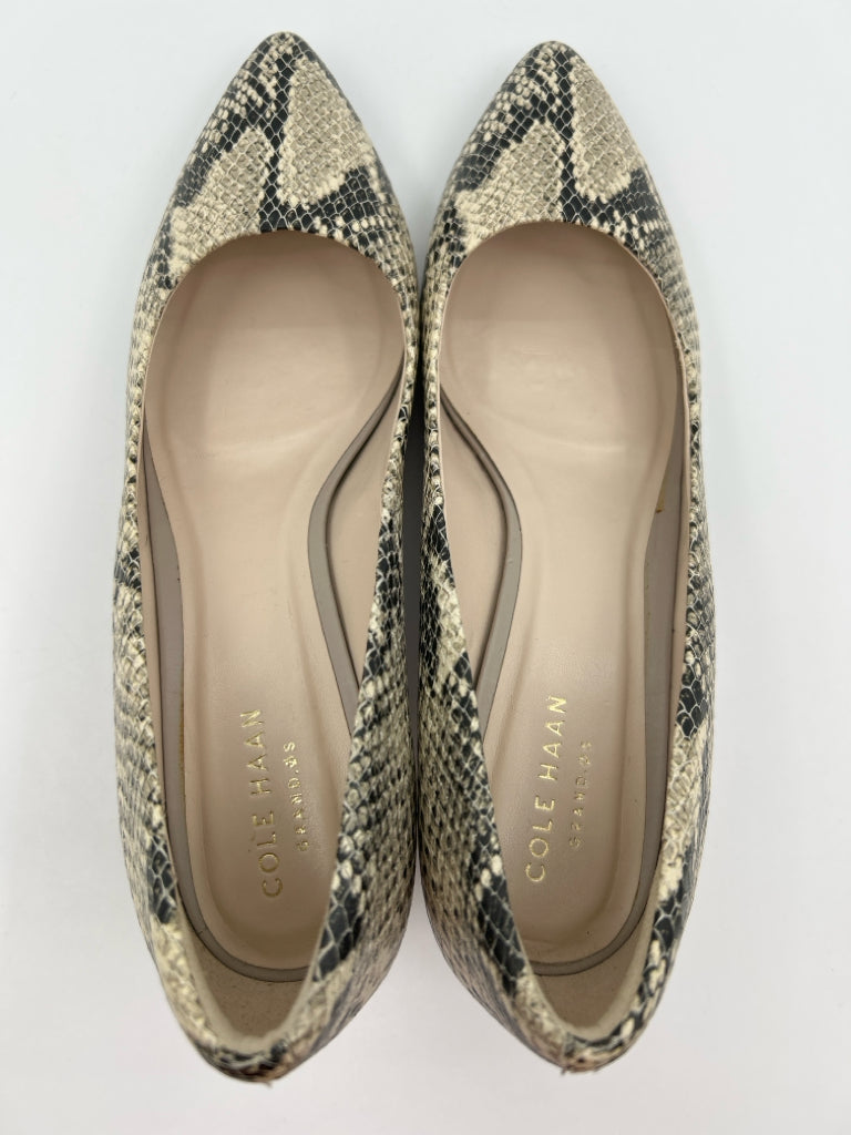 COLE HAAN Size 7B Black Print Women's Pumps