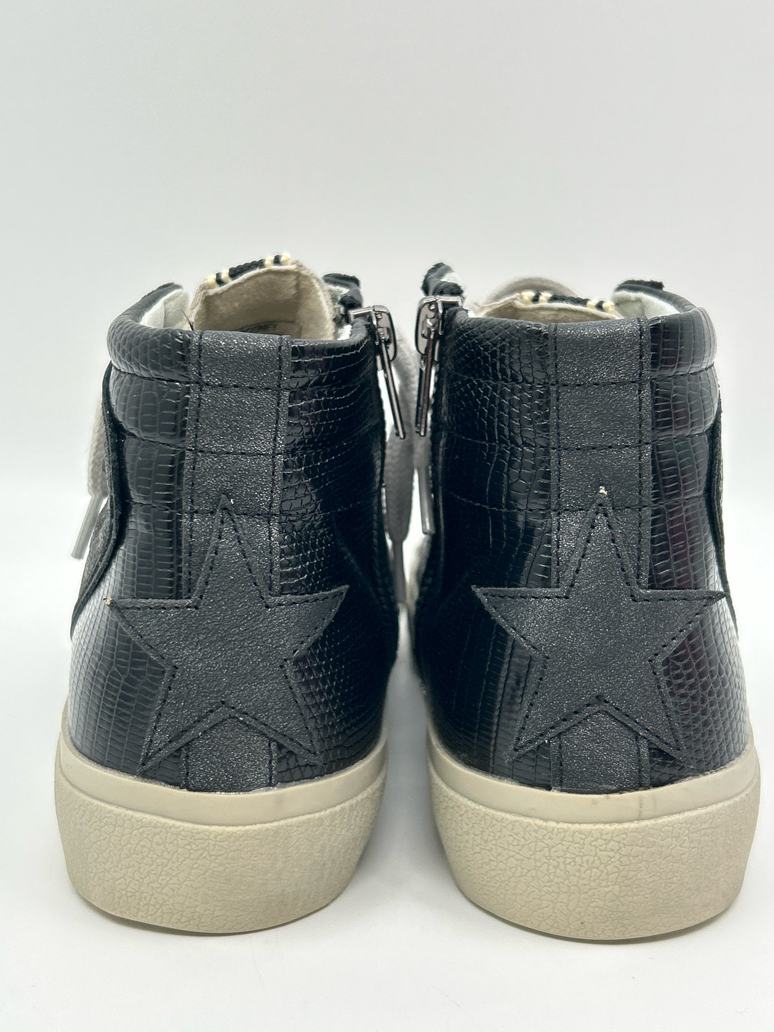 SHU SHOP Size 6 Black Print Women Sneakers