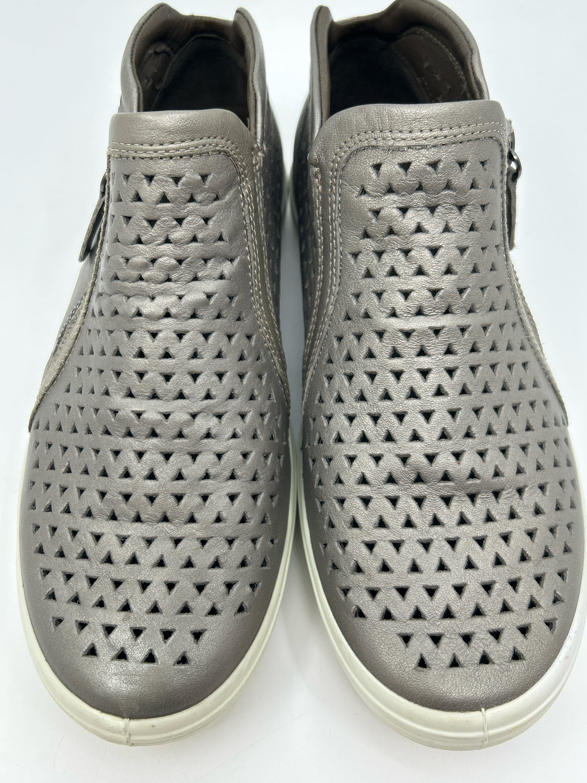 ECCO Size 9 Grey Women Booties