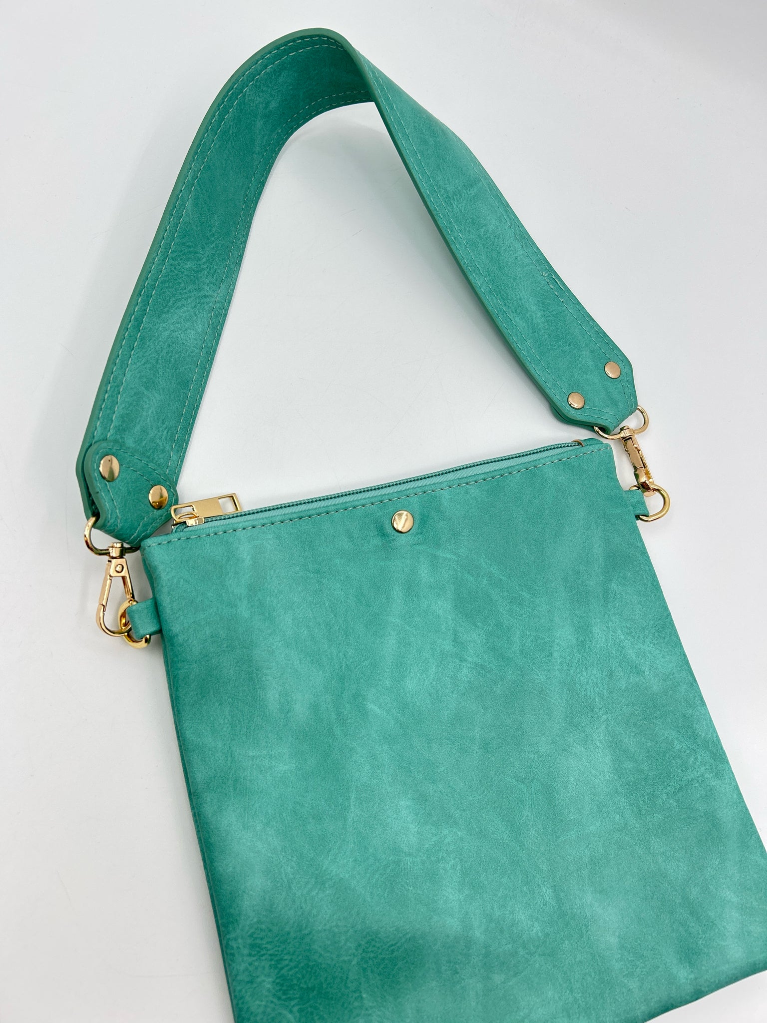 AH-DORNED MINT Women Purse